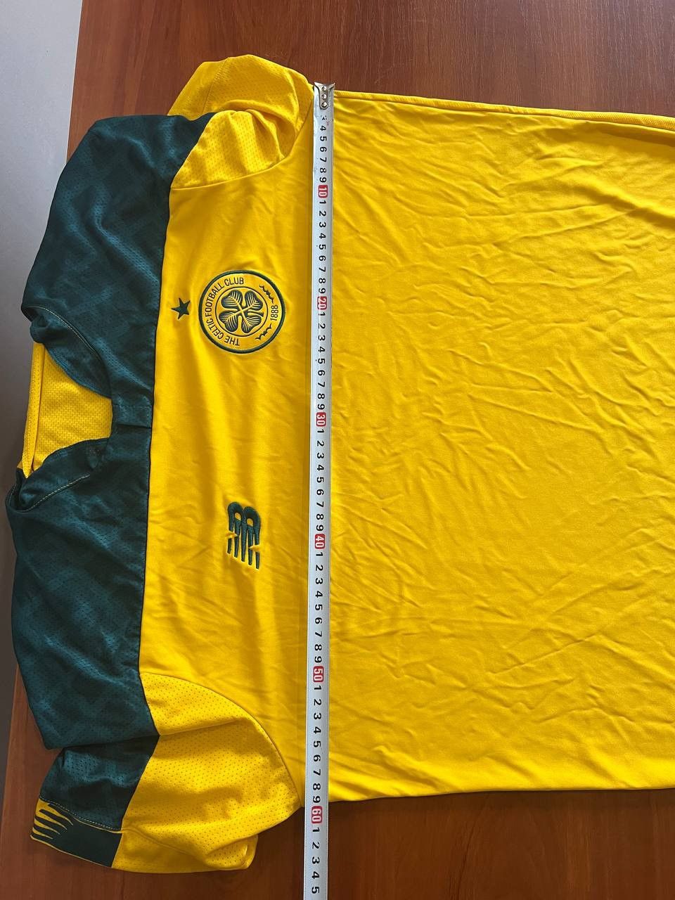 New Balance 2019/20 CELTIC FC AWAY SOCCER JERSEY FOOTBALL SHIRT SIZE L Size US L / EU 52-54 / 3 - 14 Thumbnail