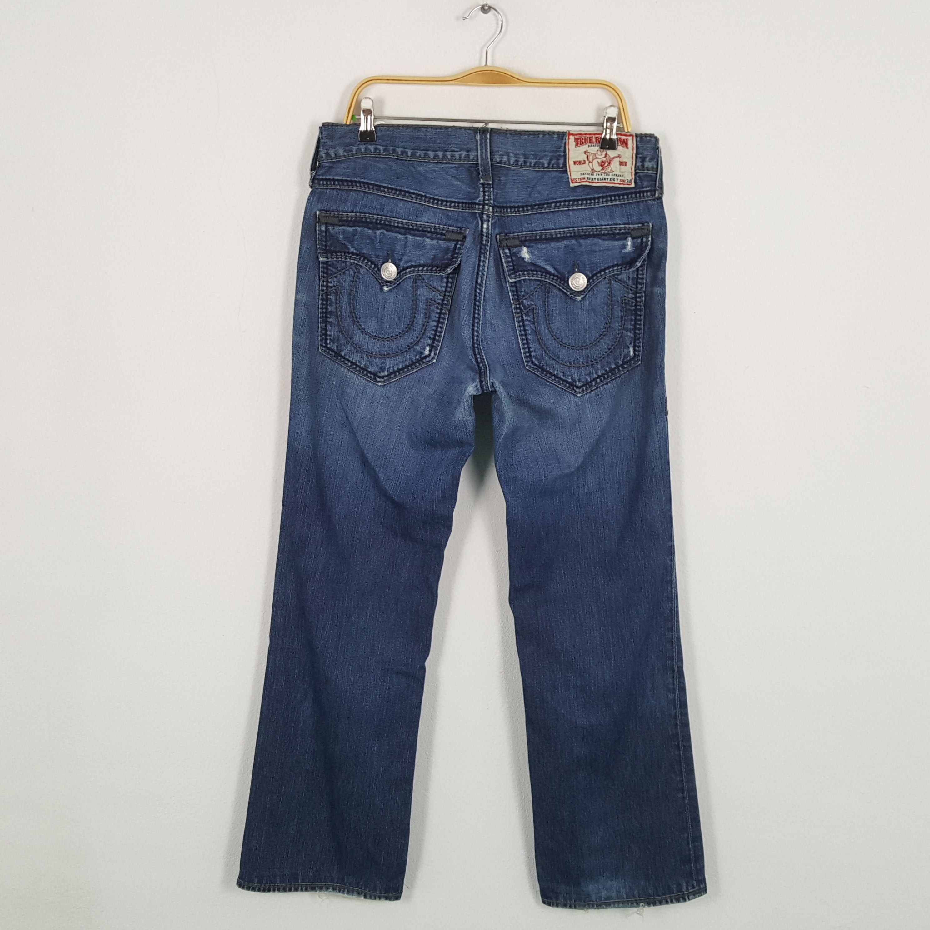 Vintage TRUE RELIGION American Brand Distressed Jeans