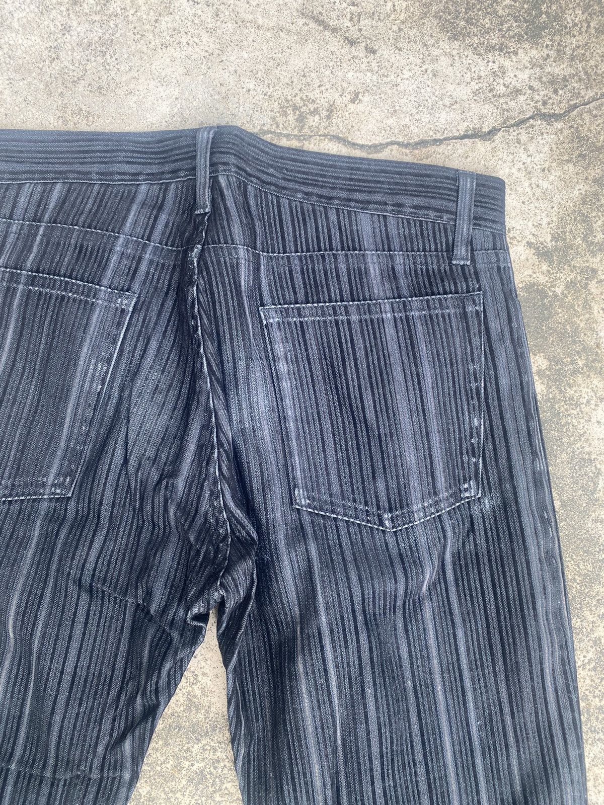 If Six Was Nine Flare Rupert Velvet Distressed Bootcut Size US 32 / EU 48 - 21 Thumbnail
