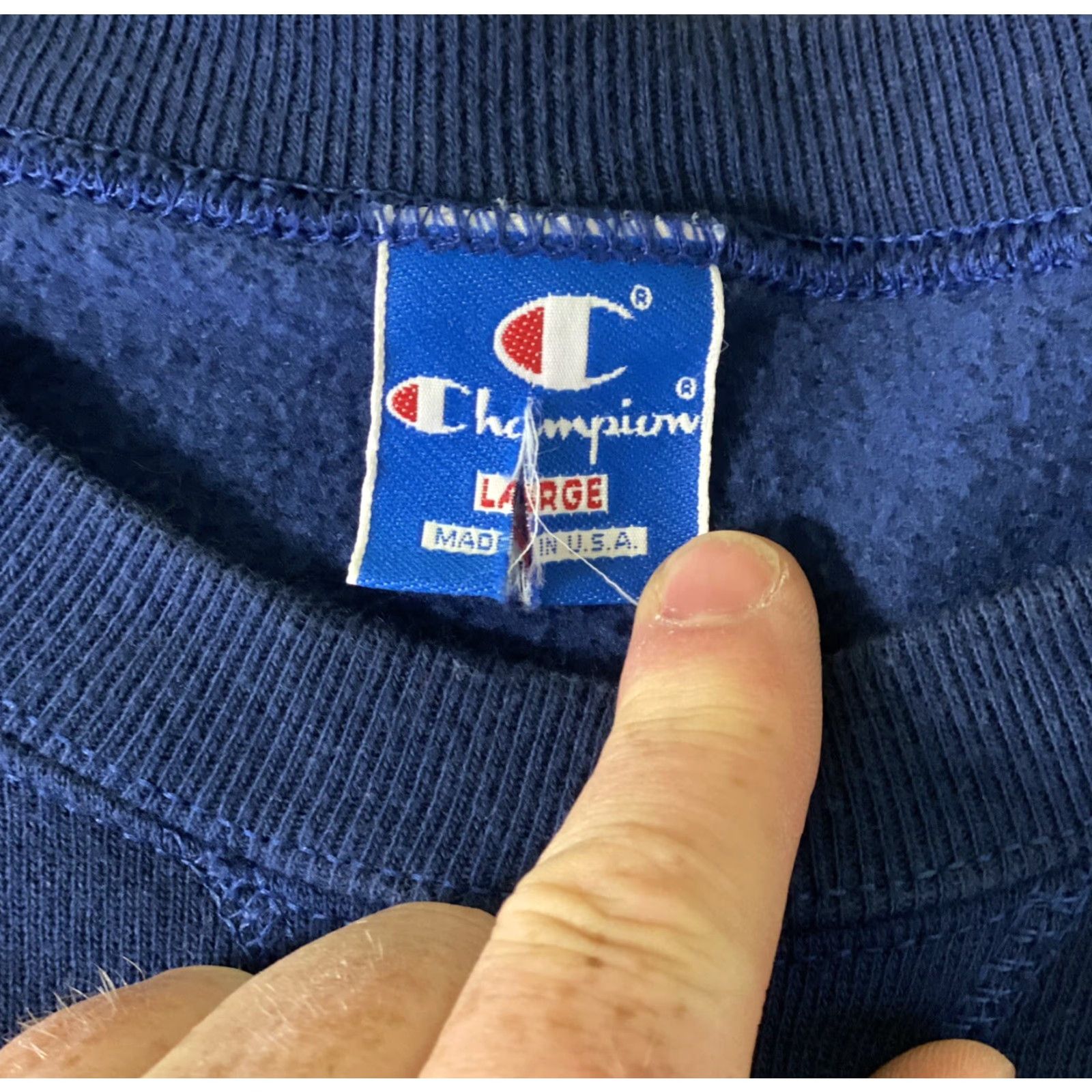Champion VINTAGE Champion Wadham Hall CT College Sweatshirt Mens Large Long Sleeve Crew Neck Blue Cotton Blend Pullover College Theme Religious 90s? Size US L / EU 52-54 / 3 - 5 Thumbnail