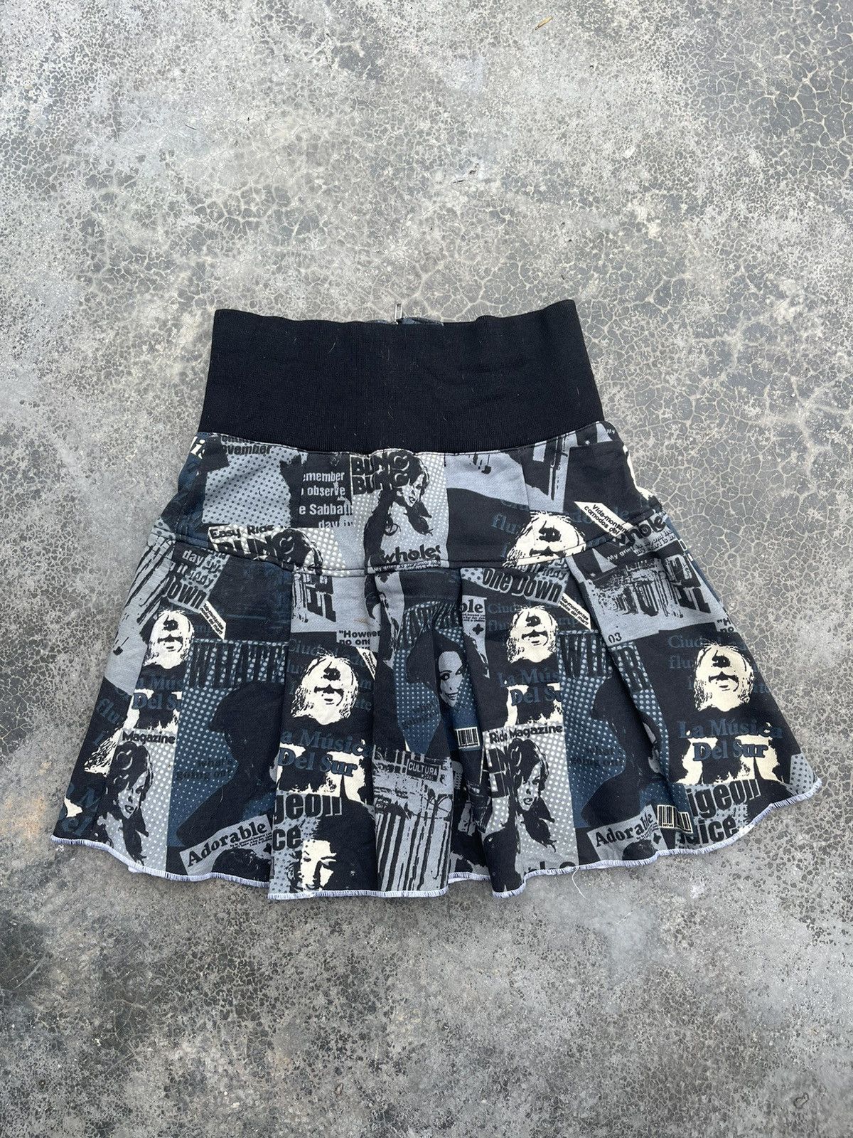 Japanese Brand × Seditionaries Wild & Gramourous Full Print bondage skirt Size 28" / US 6 / IT 42 - 2 Thumbnail
