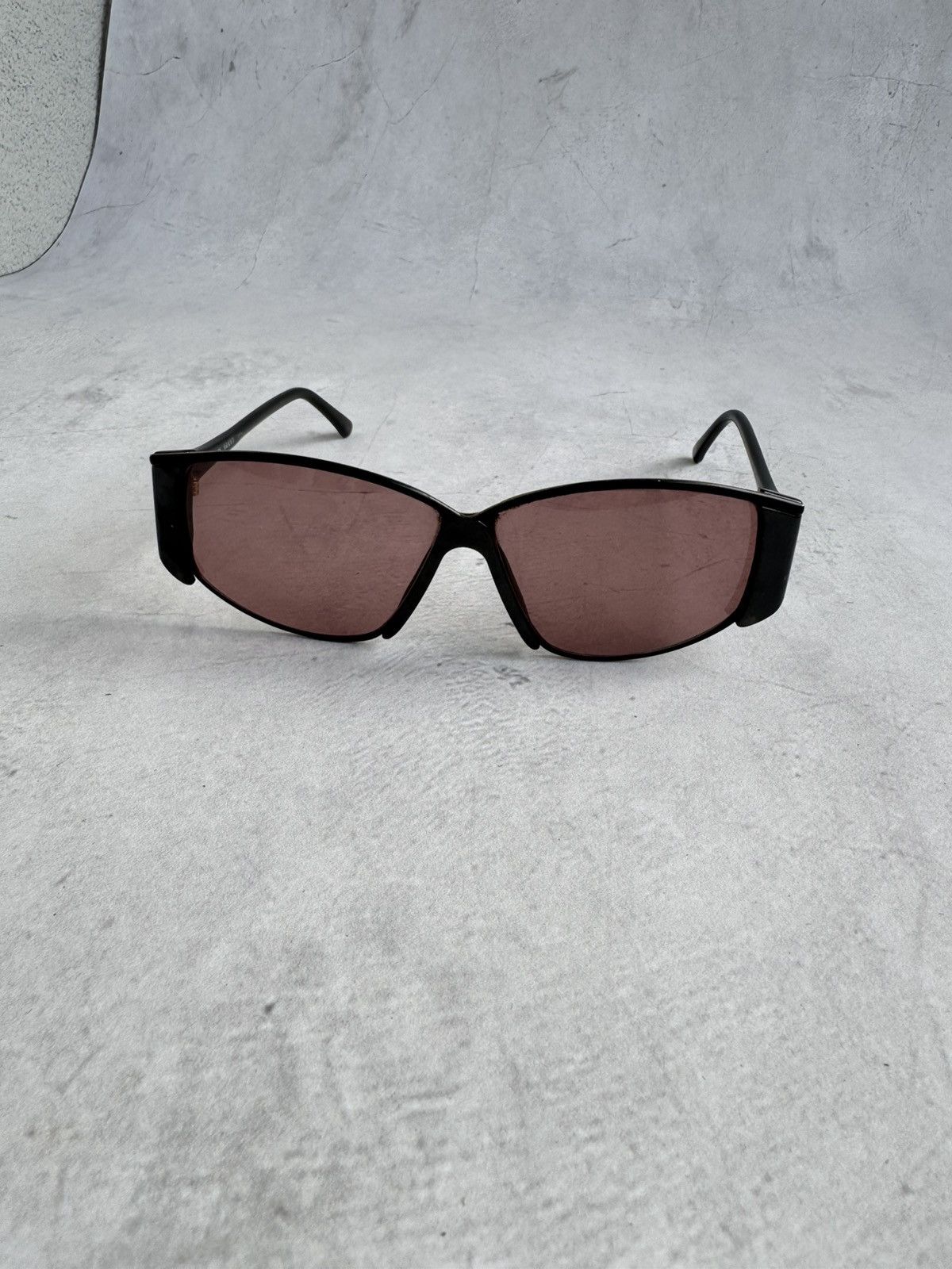 Gucci Gucci GG 2308 Sunglasses Black Frame Red Lenses Vintage Size ONE SIZE - 2 Thumbnail
