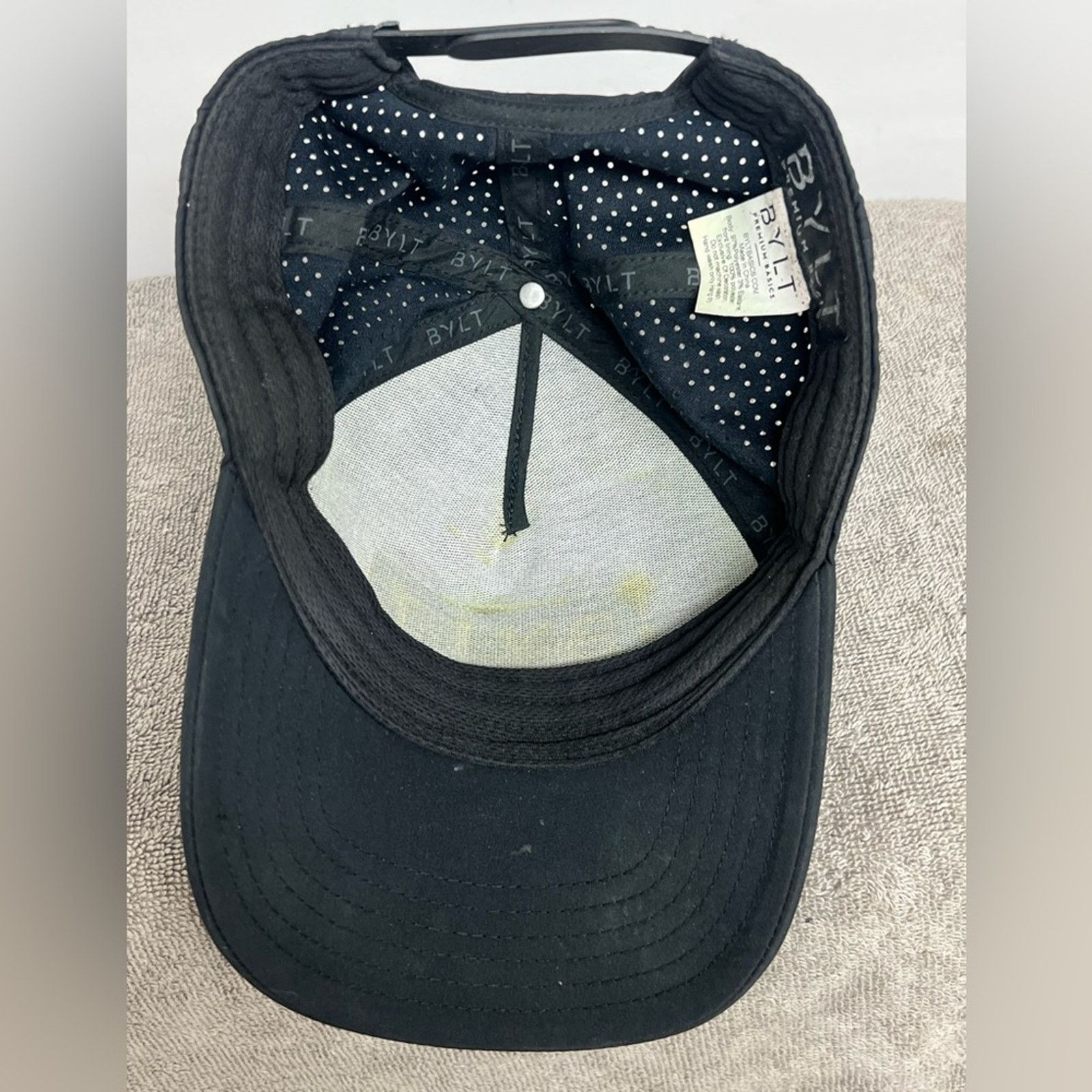 Other BYLT Premium Basics Black Baseball Hat Cap SnapBack Gym Size ONE SIZE - 4 Thumbnail