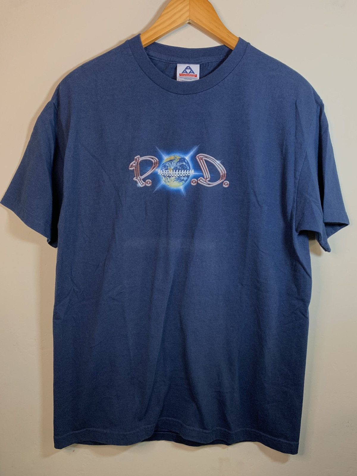 Band Tees × Vintage *RARE* Vintage 2001 P.O.D. This World Is A Ghetto Band Shirt Size US L / EU 52-54 / 3 - 1 Thumbnail
