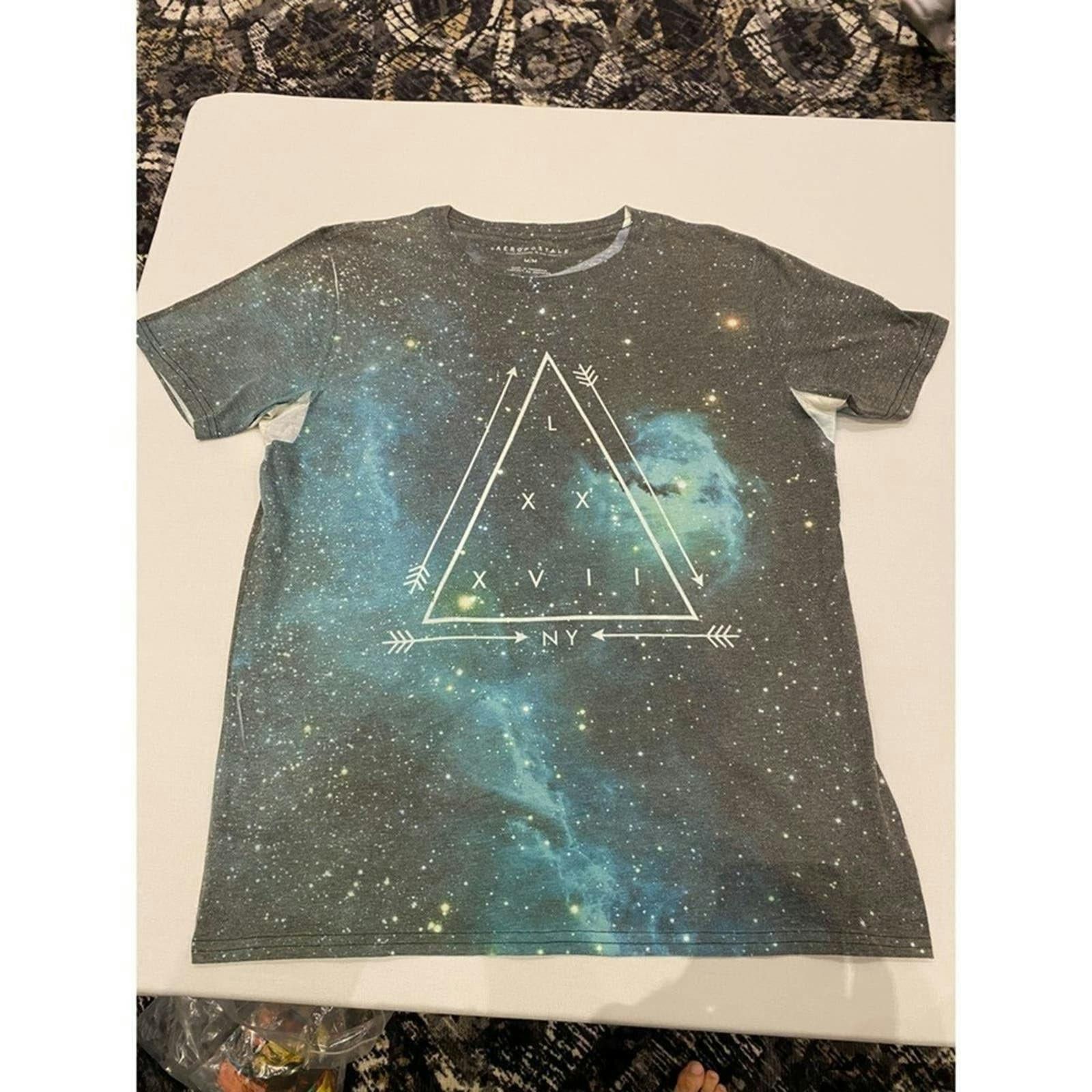 Aeropostale Aeropostale Galaxy Space Triangle T Shirt Size Medium (M) Size US M / EU 48-50 / 2 - 1 Thumbnail