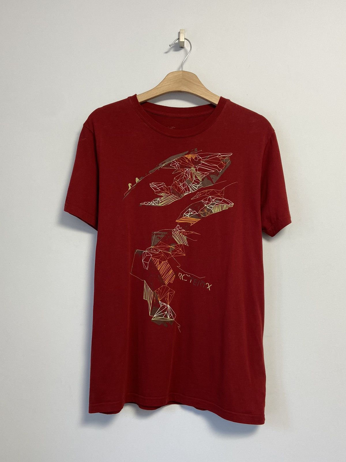 Arc'teryx Vintage Arcteryx Big Logo T-Shirt Red Size US M / EU 48-50 / 2 - 1 Thumbnail