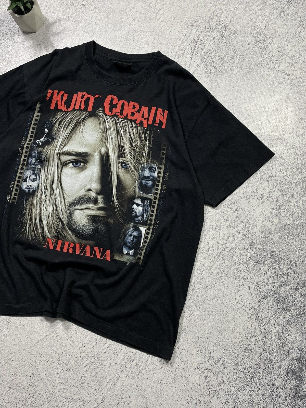 Band Tees × Nirvana × Vintage Vintage 90’s Nirvana Kurt Cobain 1967-1994 T-shirt Size US XL / EU 56 / 4 - 2 Thumbnail