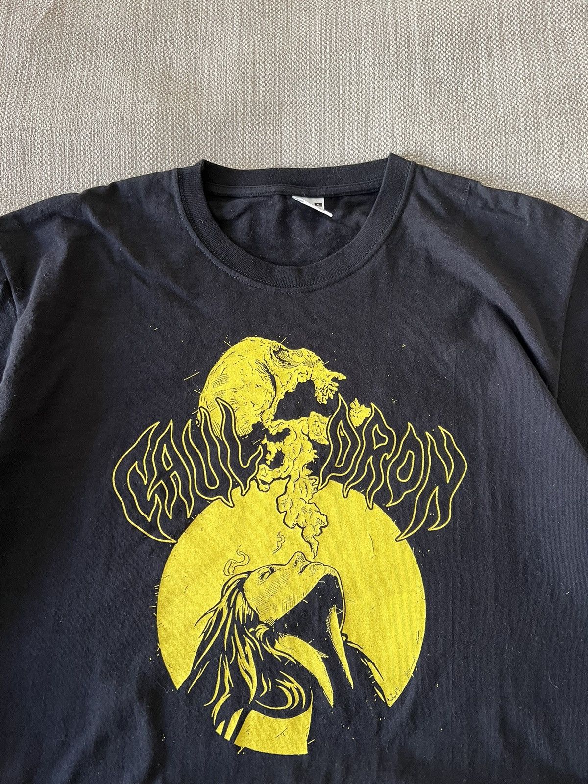 Band Tees Cauldron Band Tee T-Shirt heavy metal Size US XL / EU 56 / 4 - 3 Thumbnail