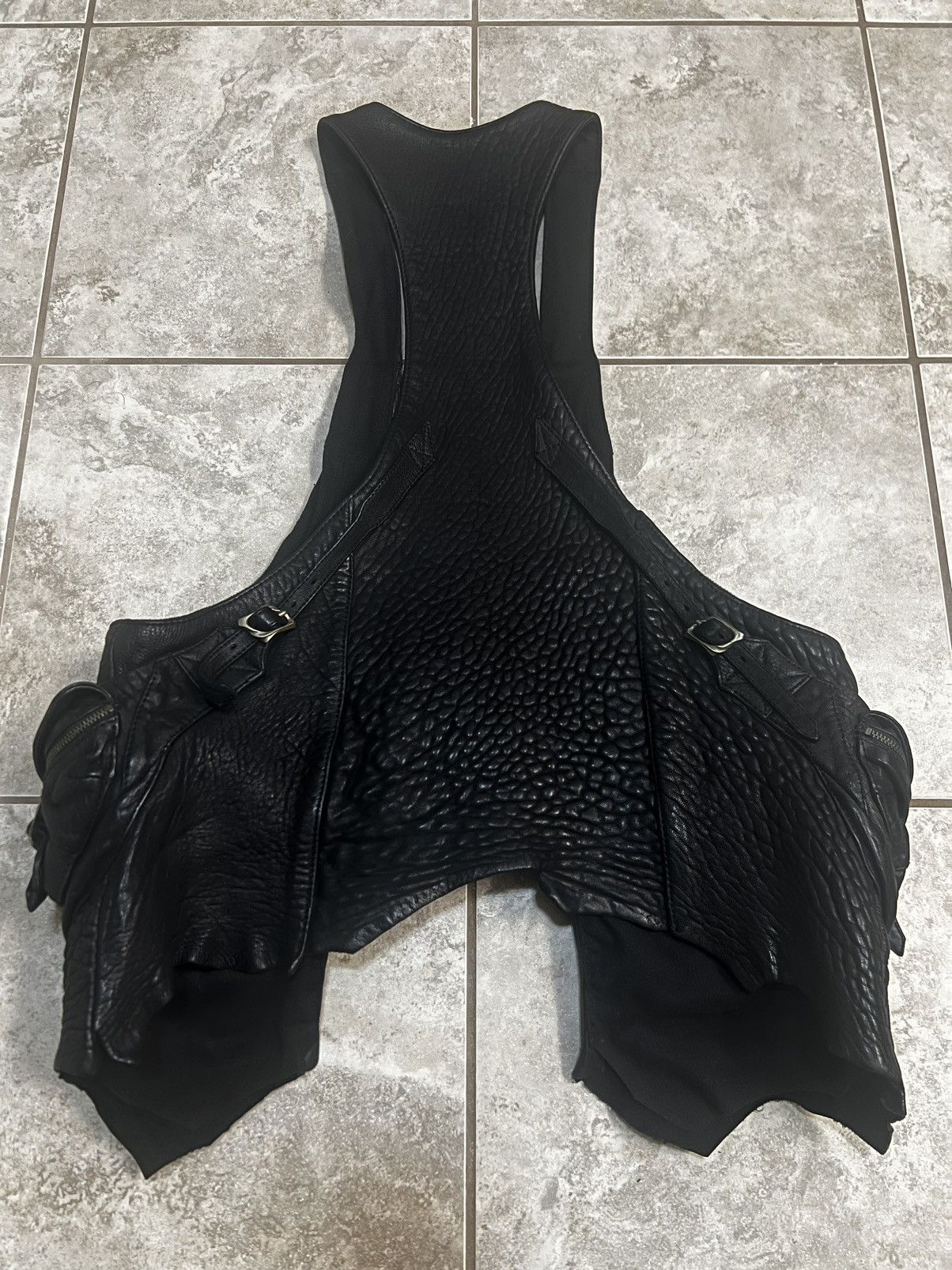 14th Addiction 14th Addiction Raw Hem Cargo Leather Vest Size ONE SIZE - 2 Thumbnail