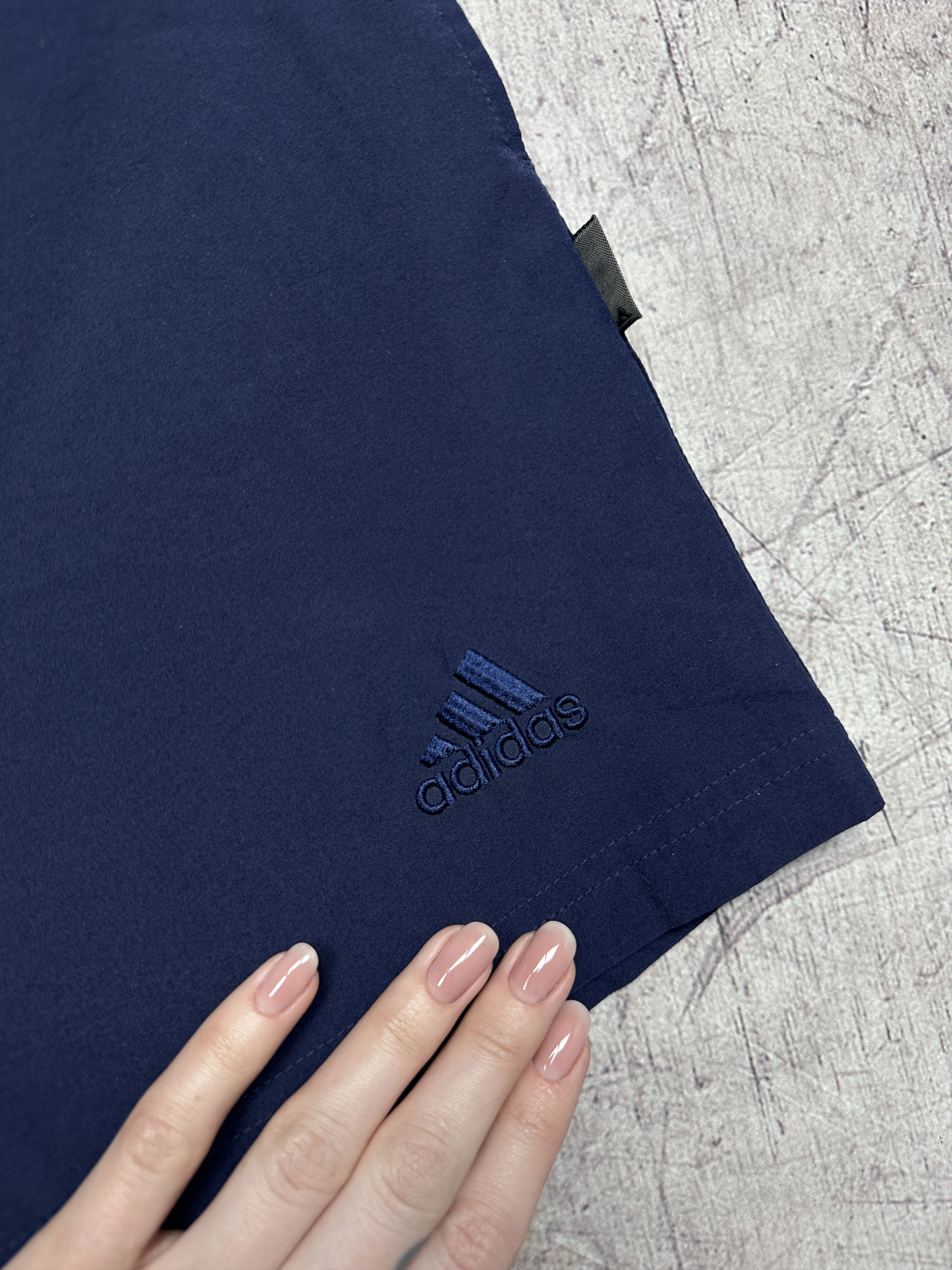 Adidas Adidas Vintage Mens Nylon Shorts Size US 34 / EU 50 - 3 Thumbnail