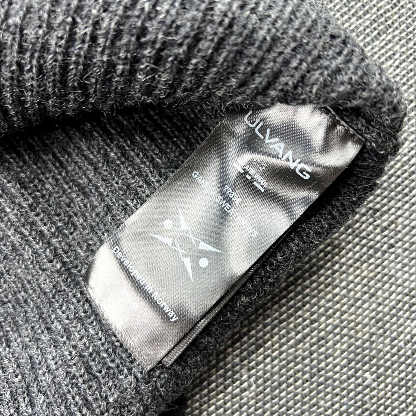 Vintage ULVANG Norway Womens Sweater Small 100% Wool Gamvik Gray 1/4 Zip Turtle Neck Pullover Knit Casual, Travel, Workwear Womens Size S / US 4 / IT 40 - 6 Thumbnail