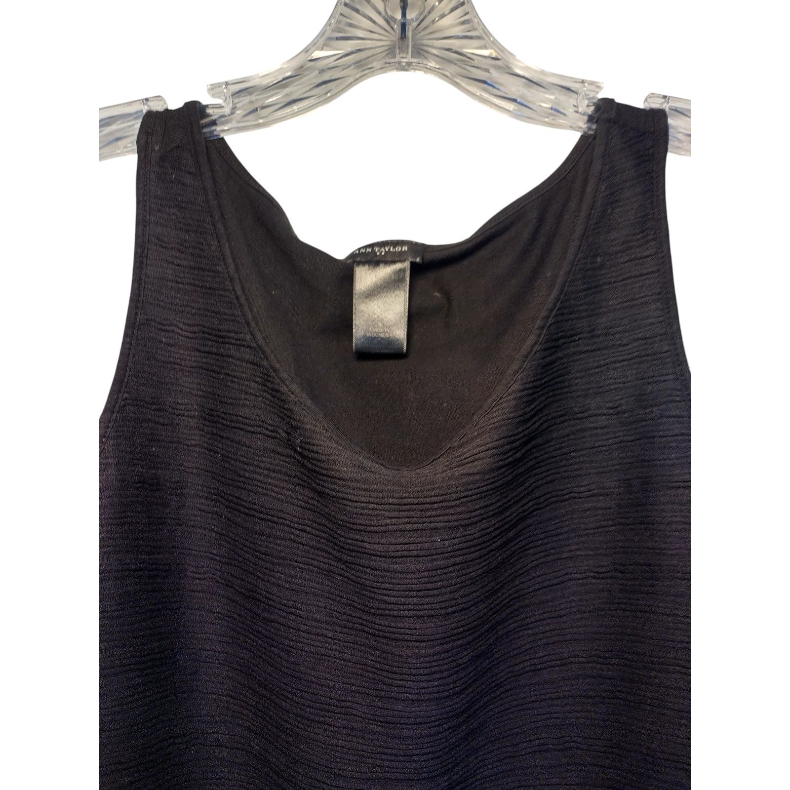 Ann Taylor Ann Taylor Womens Pullover Scoop neck Tank Black Sz Small Size S / US 4 / IT 40 - 10 Thumbnail