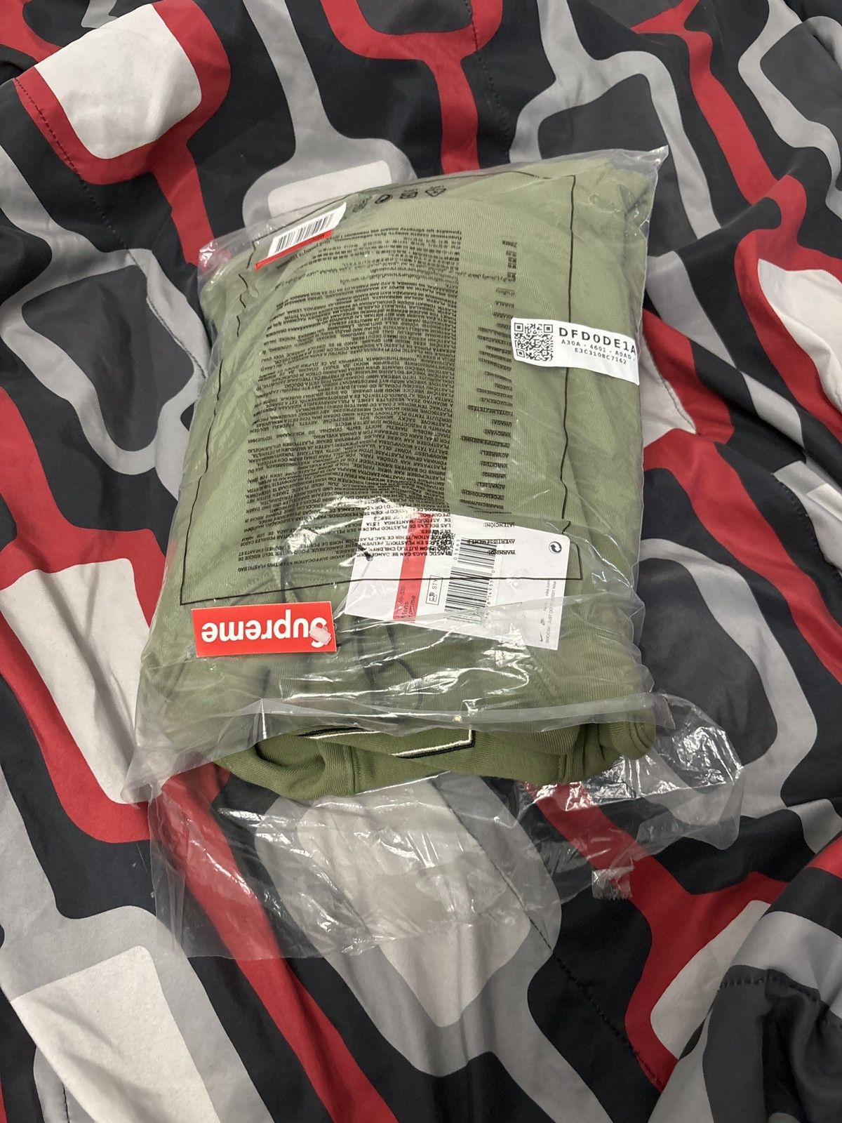 image of Supreme Nike Hooded Sweatshirt Olive in Green, Men's (Size Large)