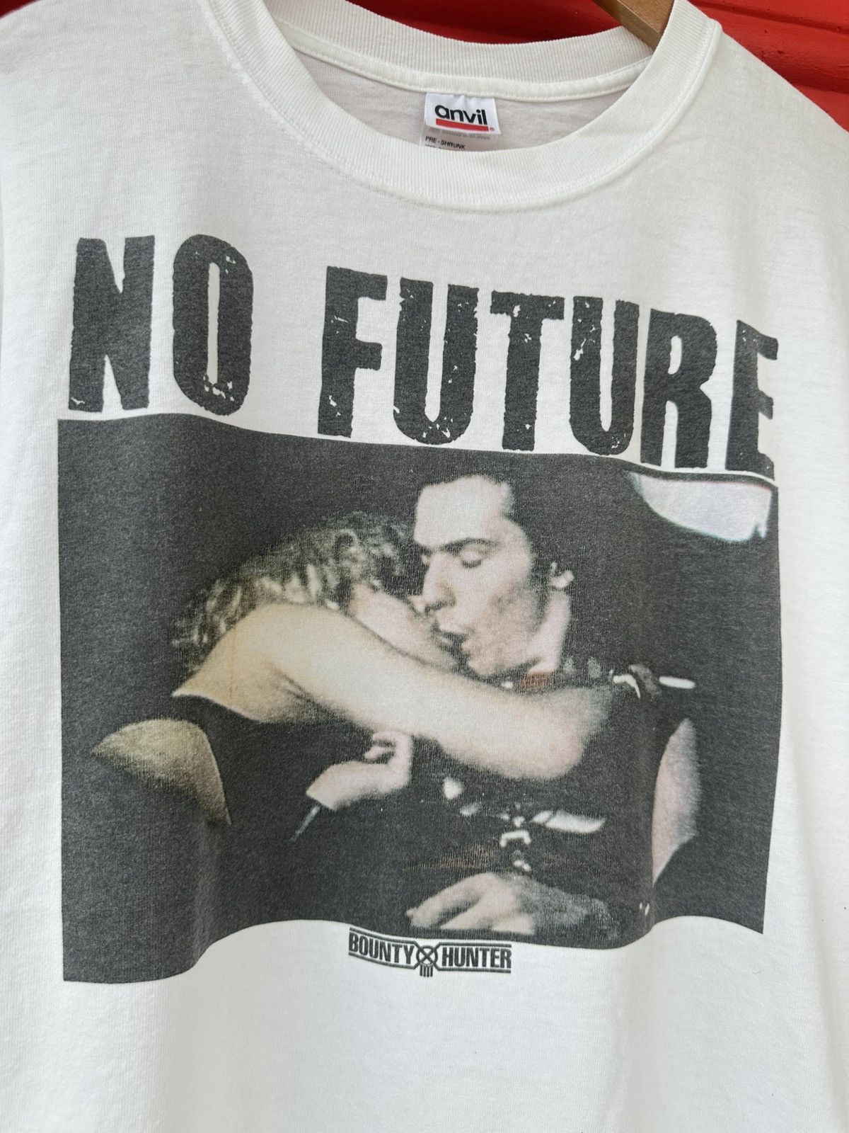 Bounty Hunter RARE Vintage 90s Bounty Hunter No Future Sid And Nancy Tee Size US L / EU 52-54 / 3 - 2 Thumbnail