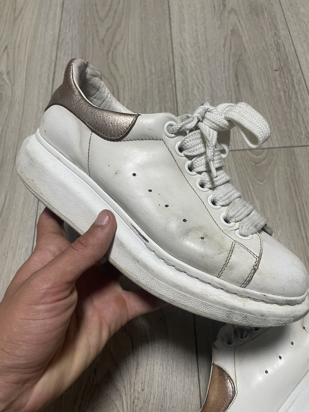 Alexander McQueen Alexander McQueen Basic Sneakers 462217 Unisex Size US 8 / IT 38 - 7 Thumbnail