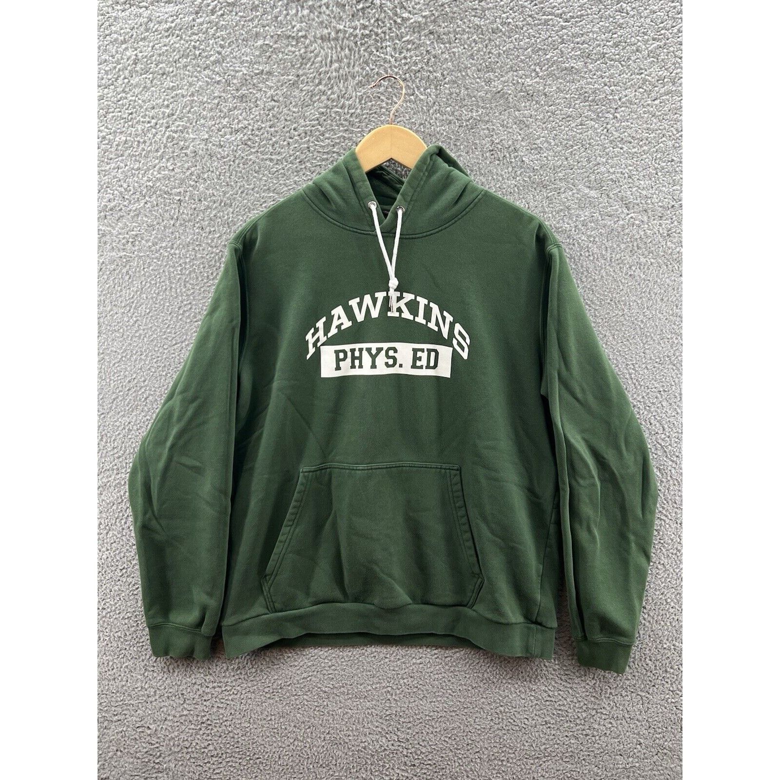 Rare Nike X Stranger Things online Hawkins Phys. Ed. Green Hoodie Sweatshirt Mens XS