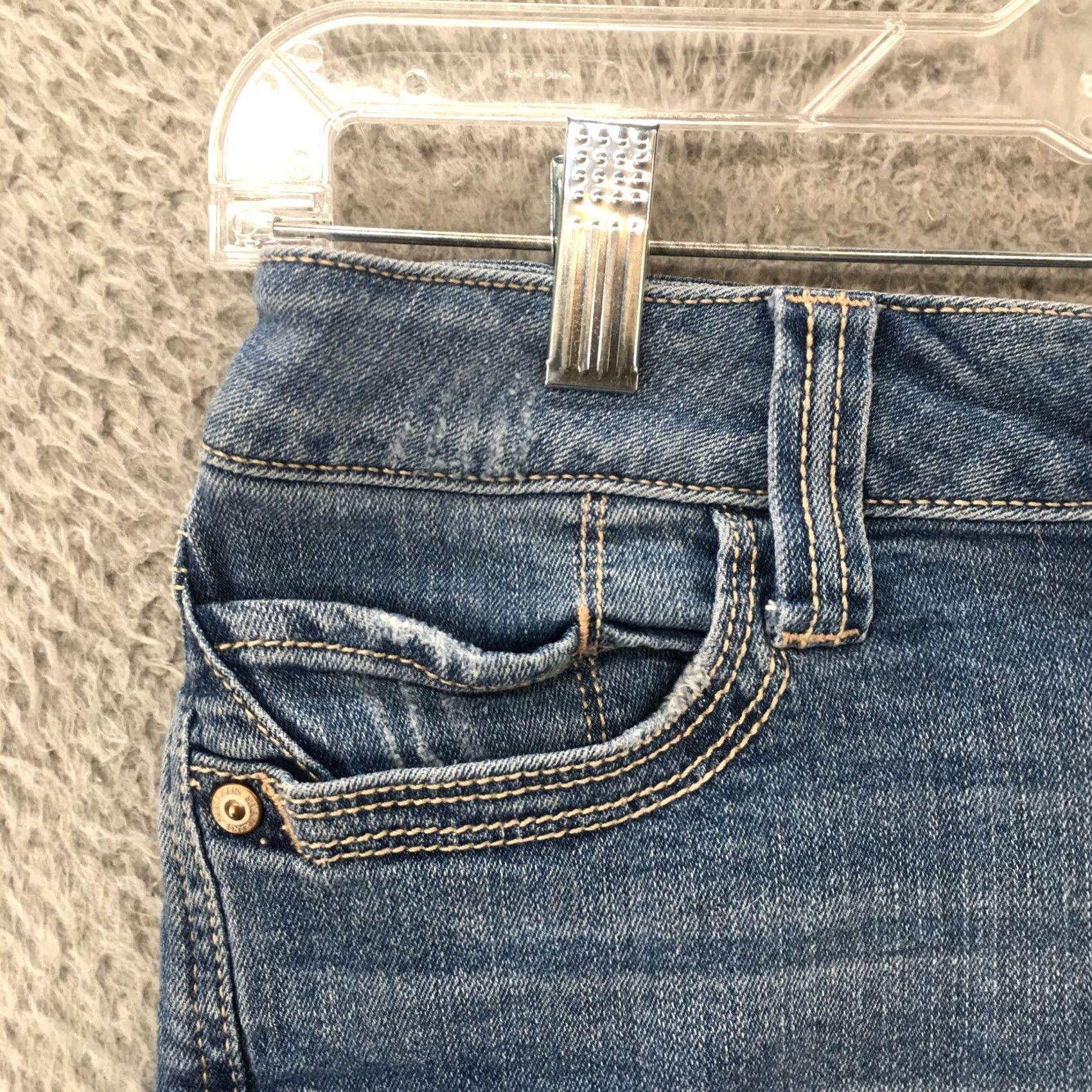 Vintage Seven7 Cut Off Shorts Womens 6 Blue Distressed Denim High Rise Zip Fly Raw Hem Size 28" / US 6 / IT 42 - 2 Thumbnail