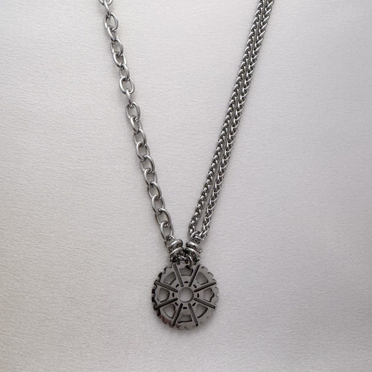 Other Gear Pendant Necklace for Men Women,Hip Hop Unisex Style Size ONE SIZE - 1 Thumbnail