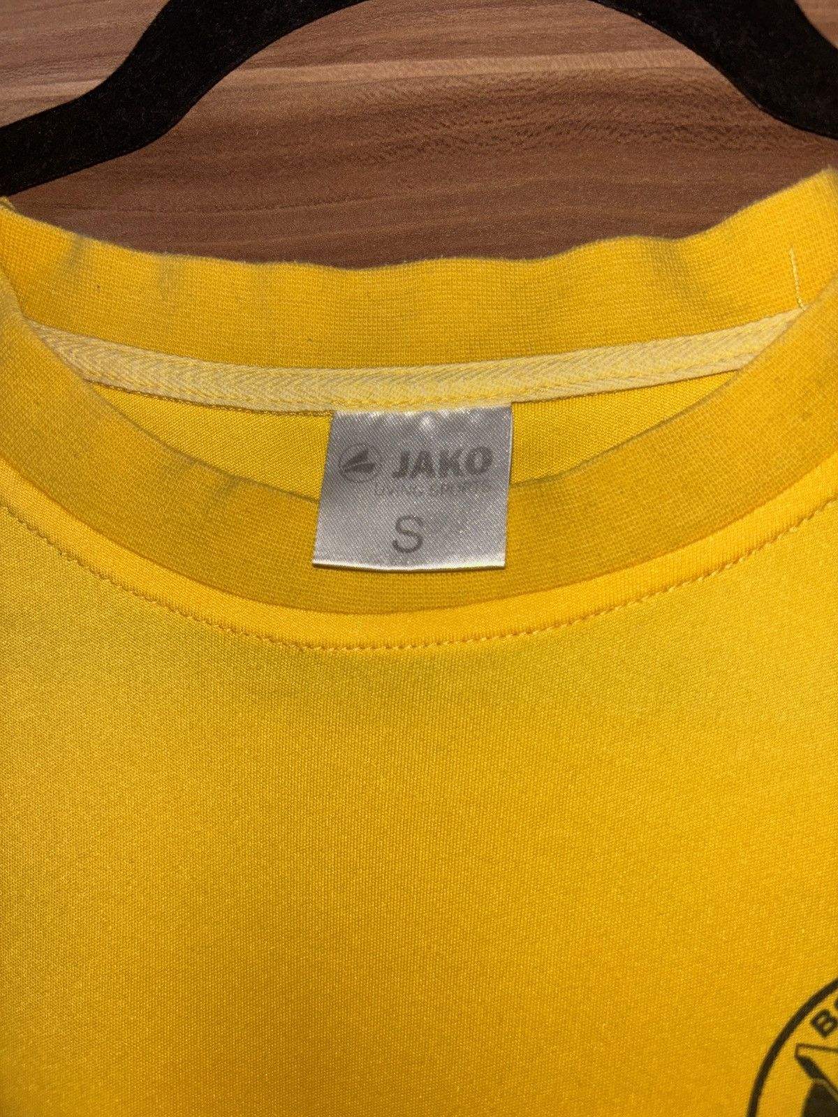 Other Jako BSC Young Boys Football Jersey Shirt Vintage Size US S / EU 44-46 / 1 - 7 Thumbnail