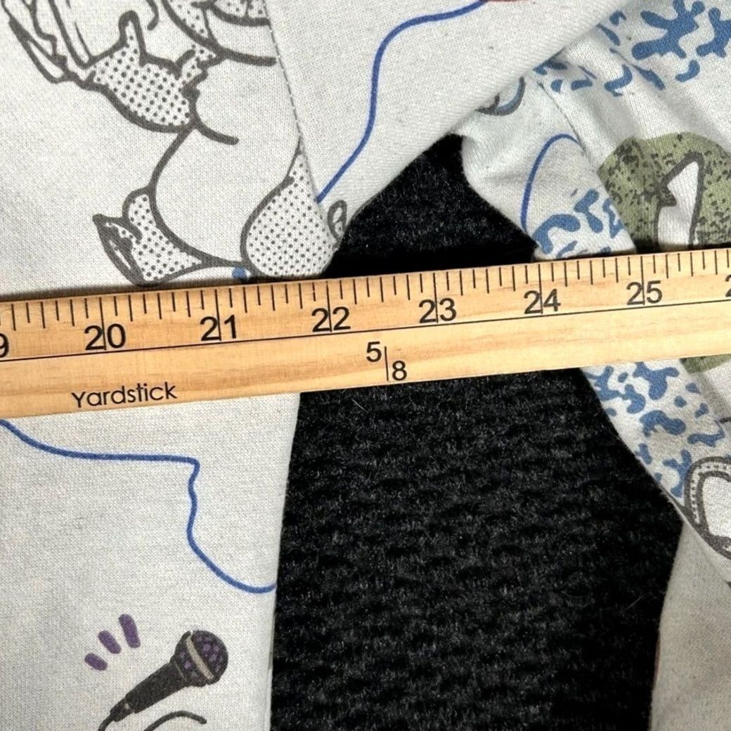 Disney VINTAGE Disney Our Universe Boxlunch Stitch Ohana All Over Print Hoodie Women S White Size S / US 4 / IT 40 - 5 Thumbnail