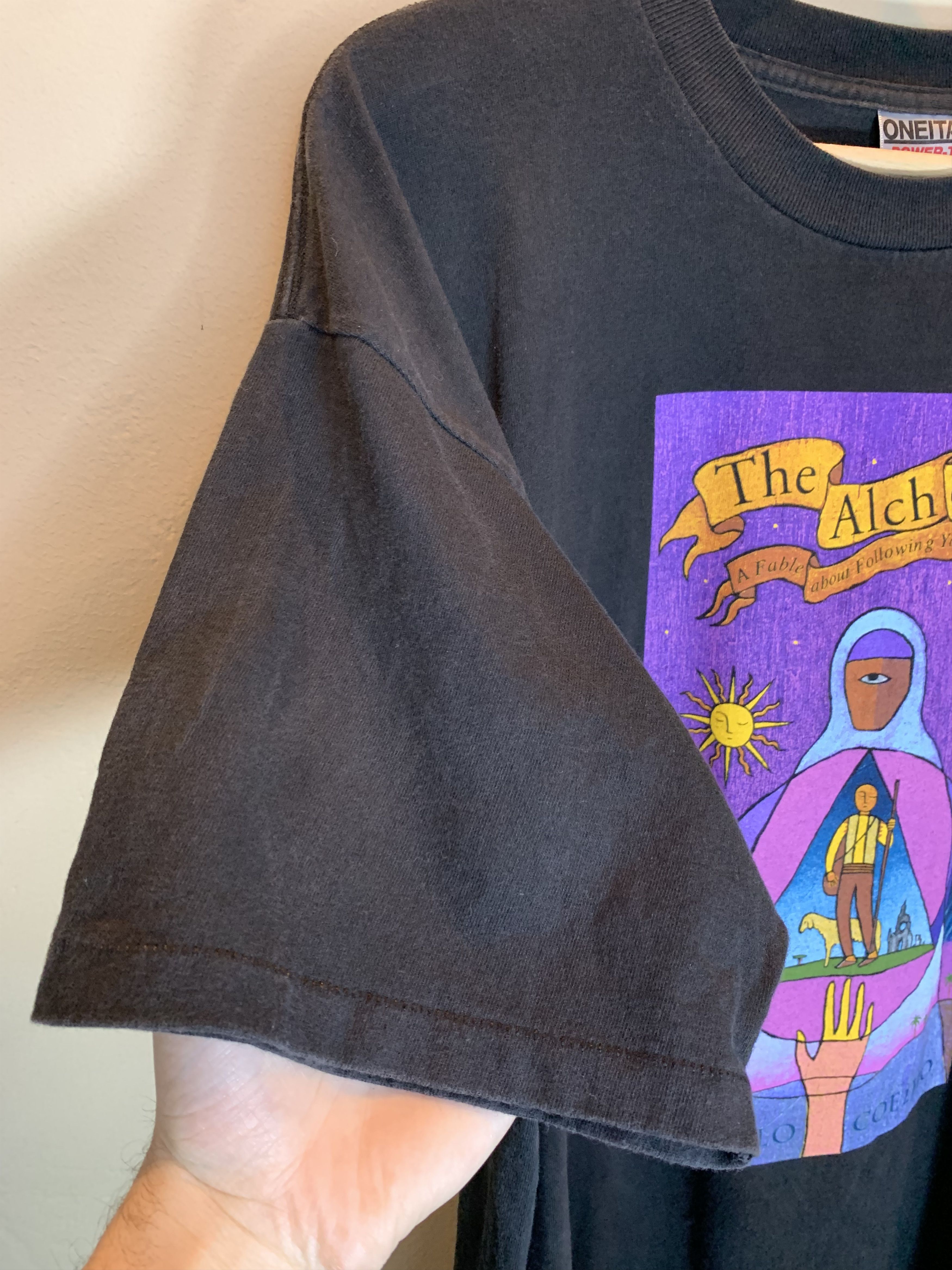 Vintage RARE* Vintage 80’s The Alchemist Paulo Coelho Book Art Shirt Size US XL / EU 56 / 4 - 3 Thumbnail
