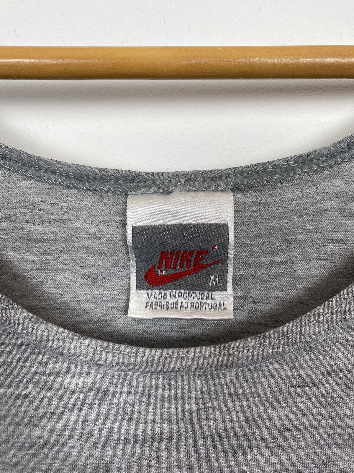 Vintage Vintage Nike 80s 90s Sleeveless Shirt Tank Top Size XL Grey Size US XL / EU 56 / 4 - 4 Thumbnail