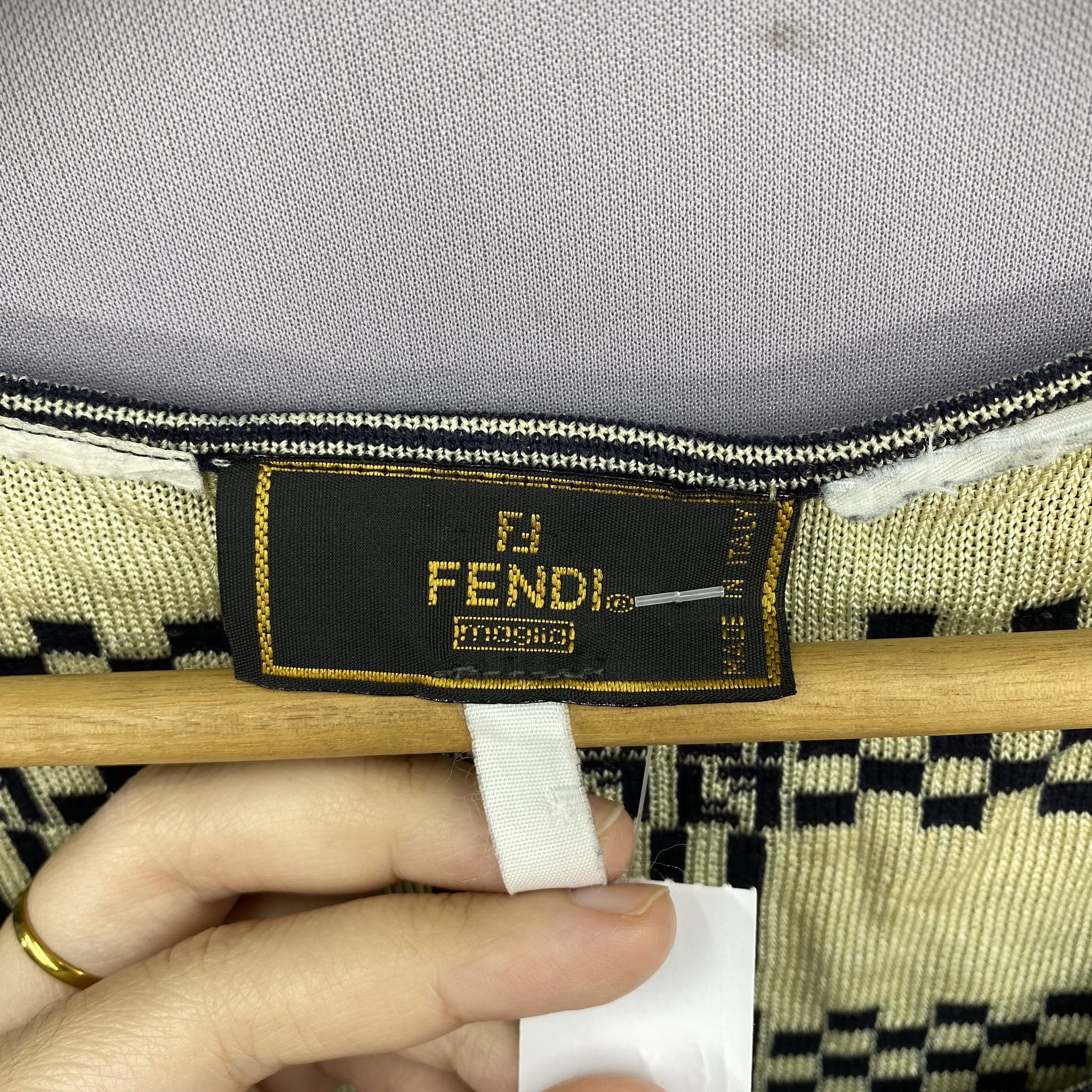 Japanese Brand Vintage 90s Fendi Short Sleeve Tops Knit Monogram Sweater Size XXS / US 00 / IT 34 - 5 Thumbnail