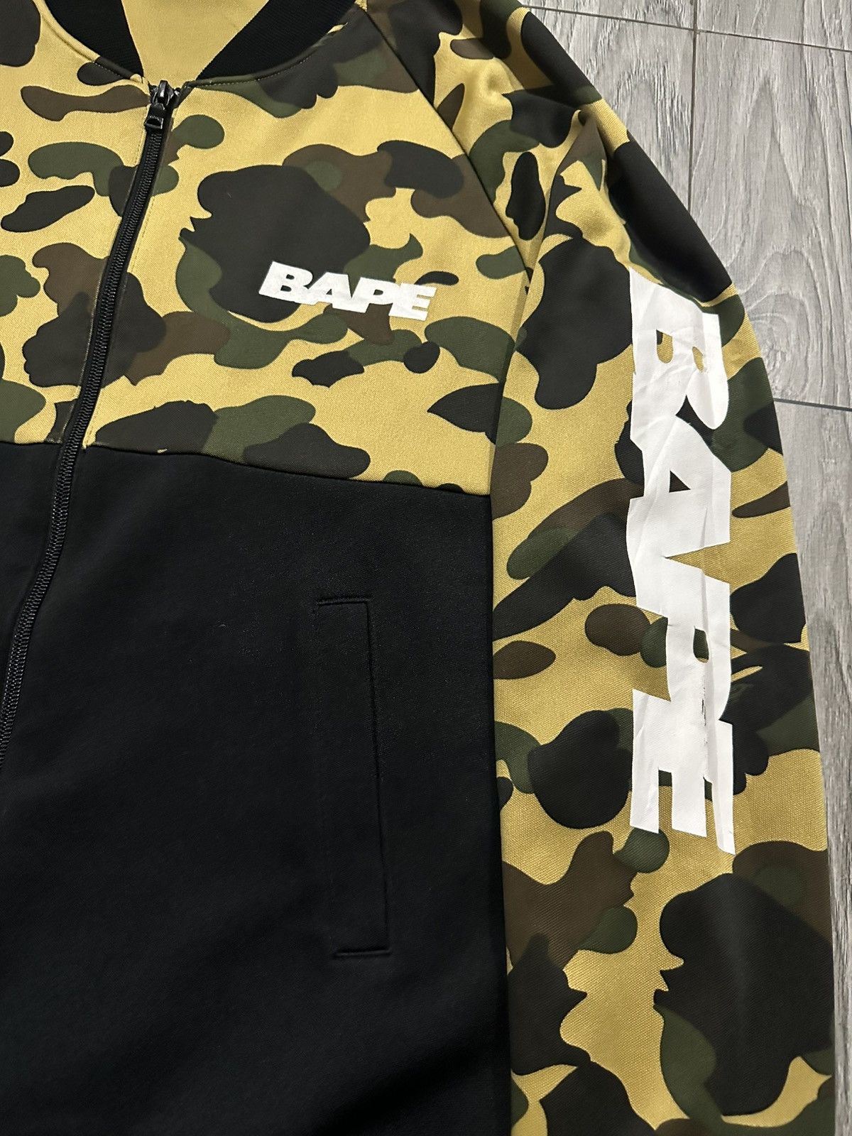 Bape BAPE TRACKTOP CAMO Size US M / EU 48-50 / 2 - 3 Thumbnail