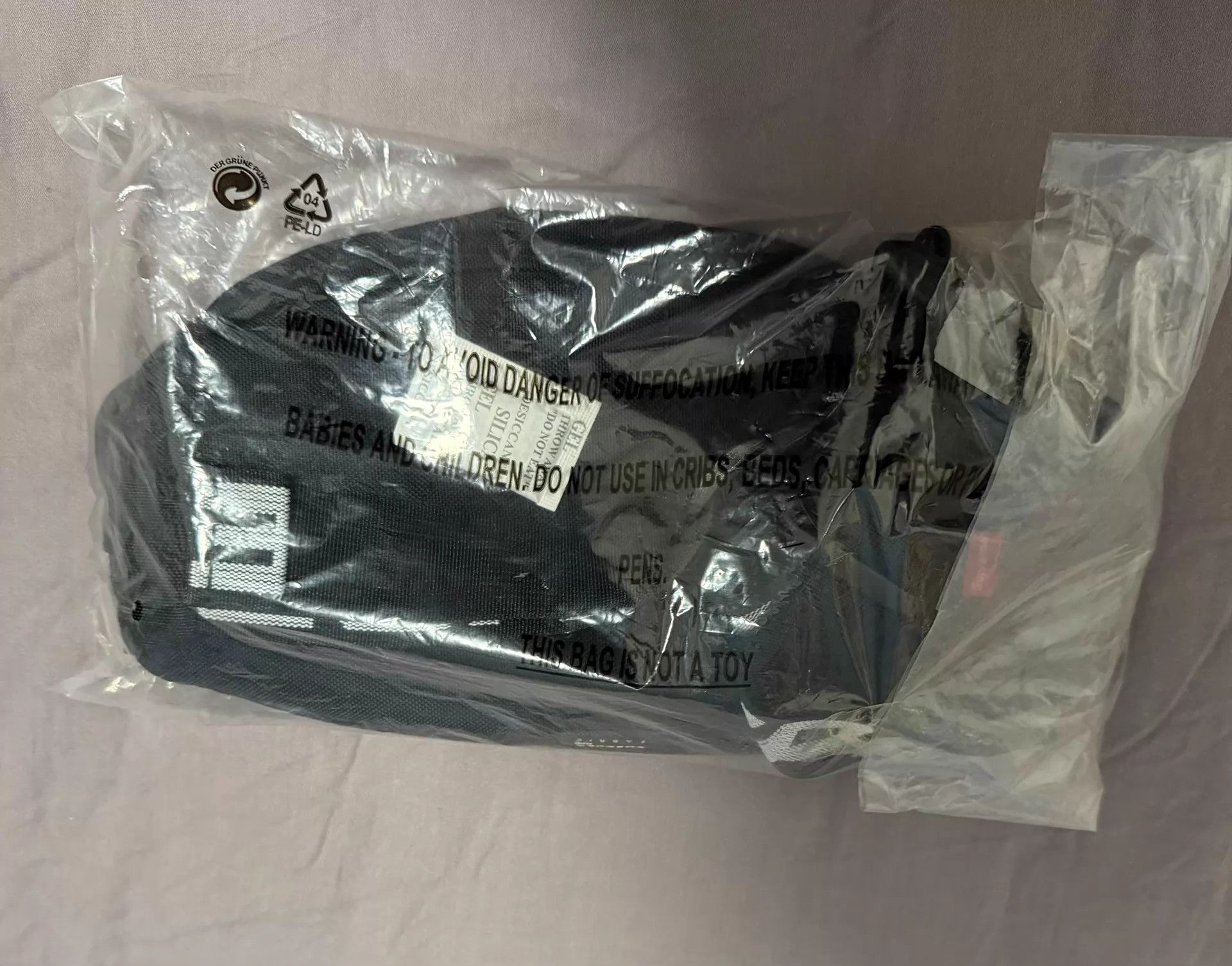 SUPREMEBEING Supreme ss18 3M Reflective Tag Waist Bag Black Size ONE SIZE - 2 Thumbnail