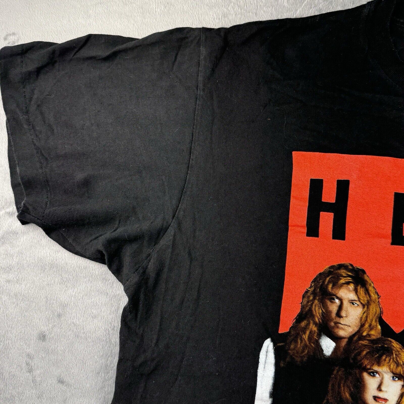 Hanes Vintage HEART World Tour 1990 Single Stitch T-Shirt Black XL Size US XL / EU 56 / 4 - 6 Thumbnail