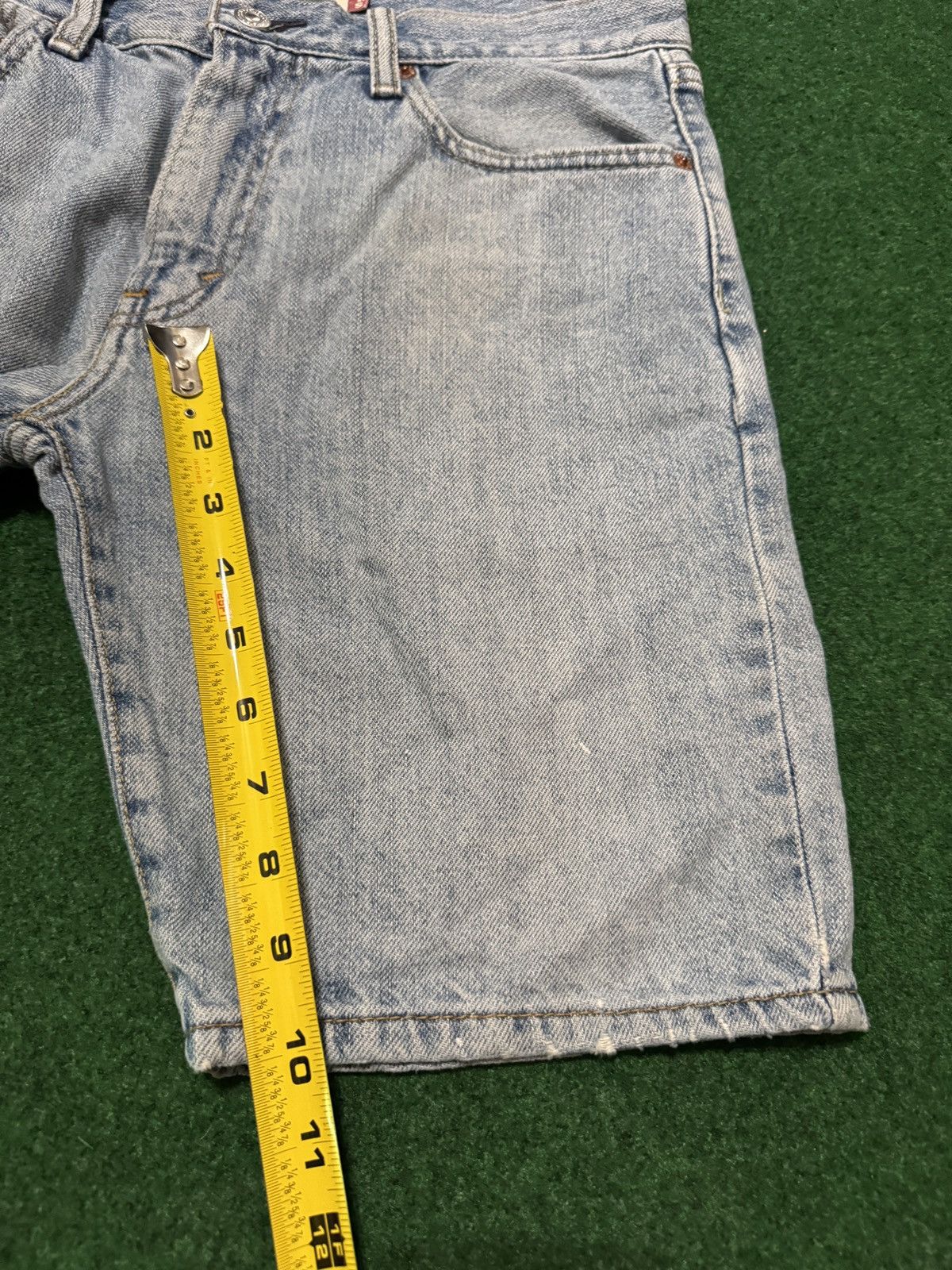 Levi's Y2K Levi’s Jorts Light Wash Grunge Skater Denim Shorts Size US 31 - 6 Thumbnail