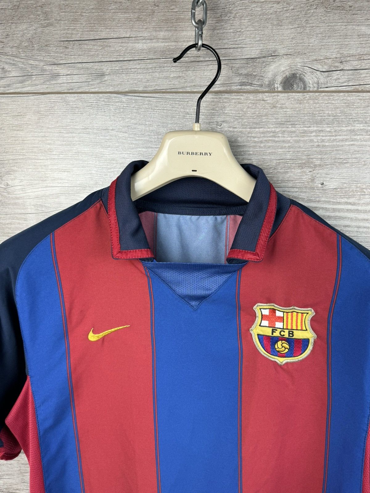 Nike Barcelona FC Nike 2003/04 Izagaren 7 Vintage Football Shirt Size US S / EU 44-46 / 1 - 7 Thumbnail