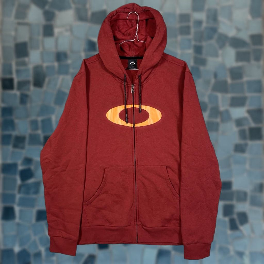 Oakley **Red Oakley Hoodie Mens 2XL Full Zip Fleece Sweatshirt Jacket** User: Red Oakley Hoodie Mens 2XL Full Zip Fleece Sweatshirt Jacket Size US XXL / EU 58 / 5 - 1 Thumbnail