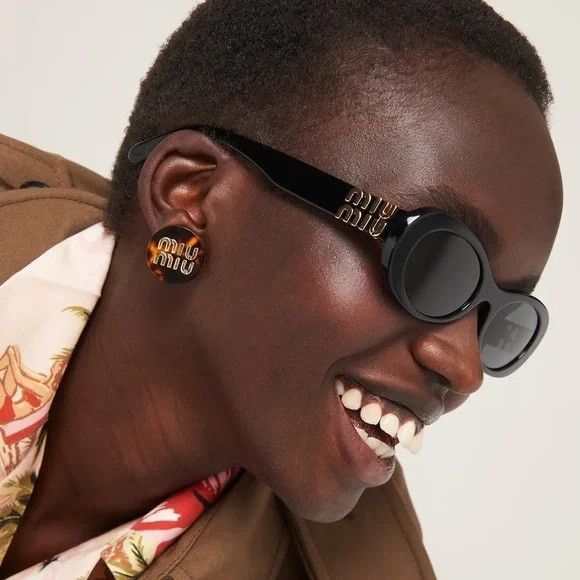 Miu Miu NEW Miu Miu MU06ZS 1AB5S0 GLIMPSE Oval Unisex Sunglasses Size ONE SIZE - 8 Thumbnail