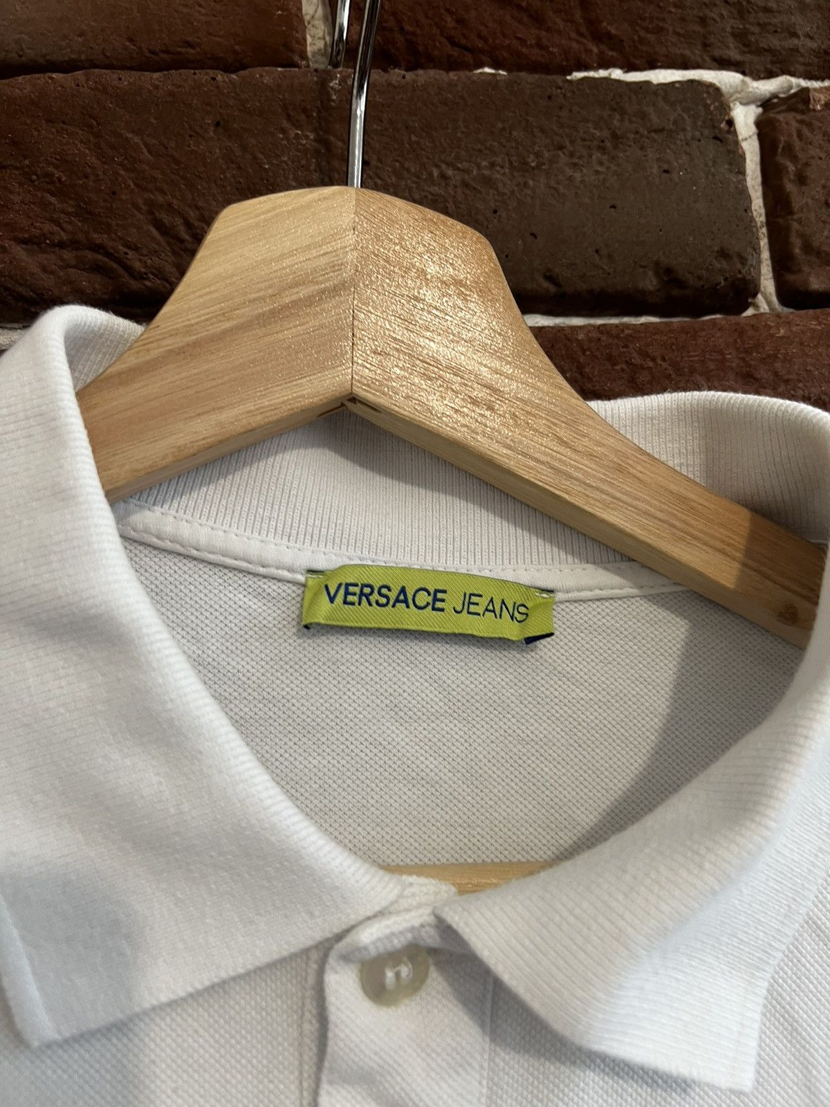 Versace versace jeans couture tiger logo polo m white tee designer Size US M / EU 48-50 / 2 - 5 Thumbnail