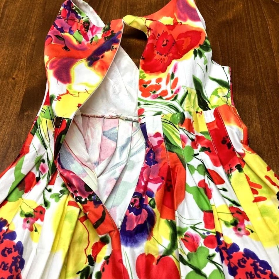 Vintage Eliza J White Floral Fit & Flare Dress Sleeveless V-Neck Size 4 Women's Knee Length Womens Size S / US 4 / IT 40 - 6 Thumbnail