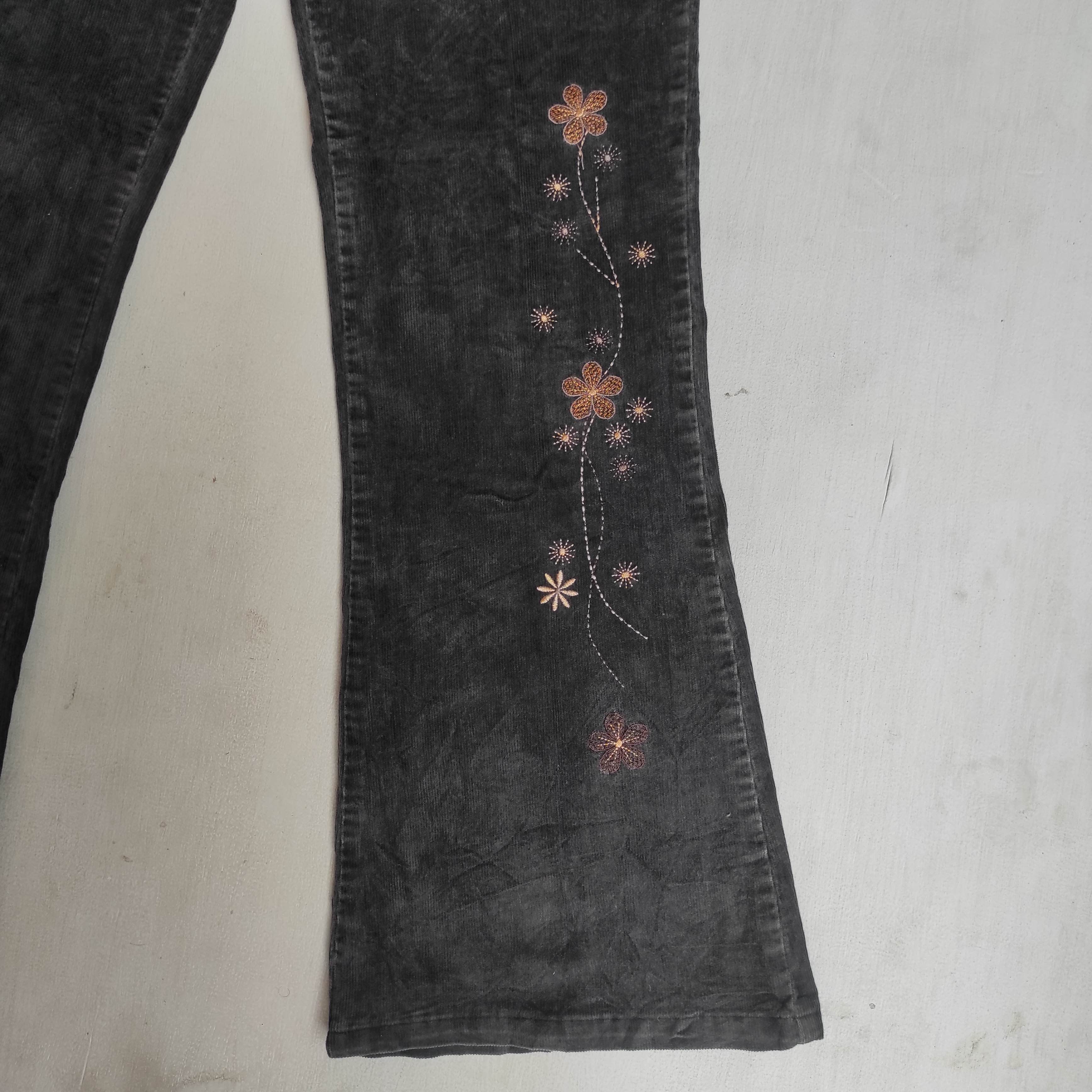 Hysteric Glamour Flare AURAJI Bootcut Corduroy Embroidered Pants Size US 30 / EU 46 - 7 Thumbnail