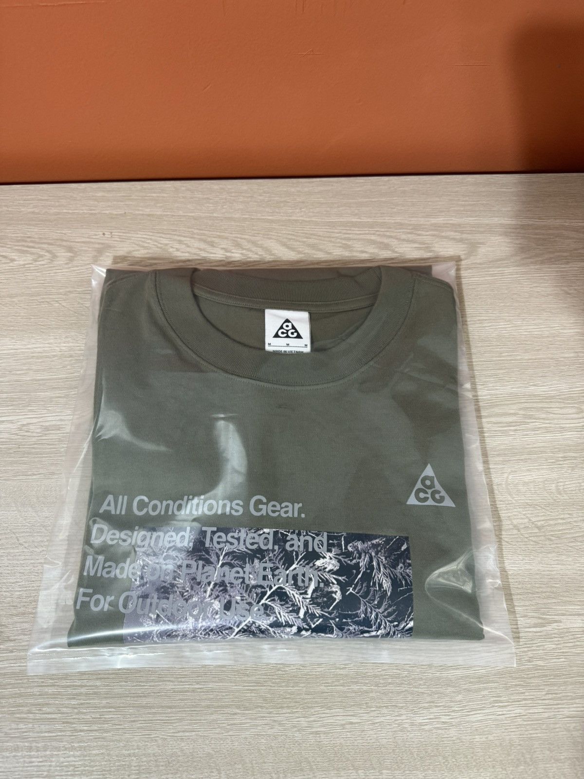 Nike ACG Nike ACG 'Reflective Forest' Men's L/S T-shirt - Olive Size US M / EU 48-50 / 2 - 7 Thumbnail