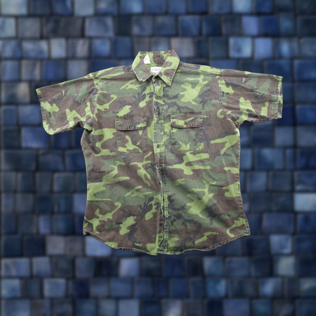 Vintage VTG Five Brothers Shirt Mens L Green Camouflage Short Sleeve Shirt Made in USA Size US L / EU 52-54 / 3 - 1 Thumbnail