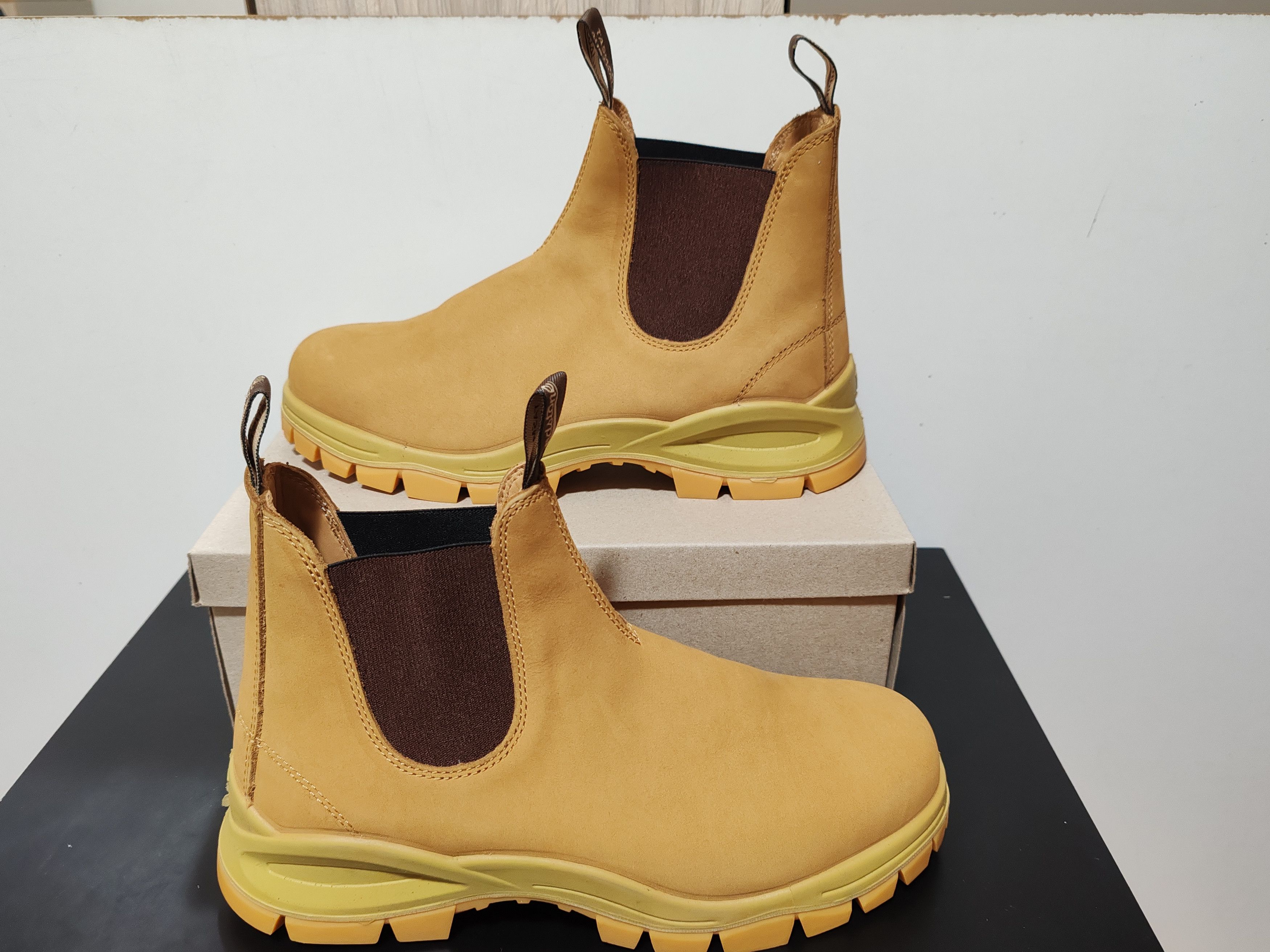 Blundstone Bootes Blundstone #888- Semelle crantée Blé Tg:46 Size US 12.5 / EU 45-46 - 1 Thumbnail