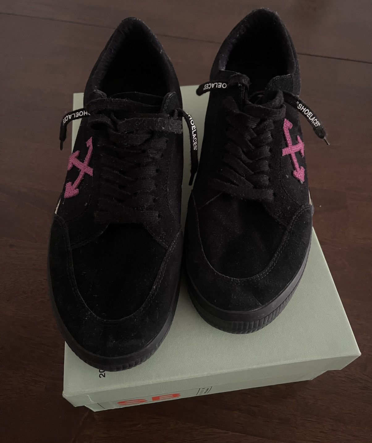 Off-White Off-white Low vulc black fushia 2019 Size US 12 / EU 45 - 1 Thumbnail
