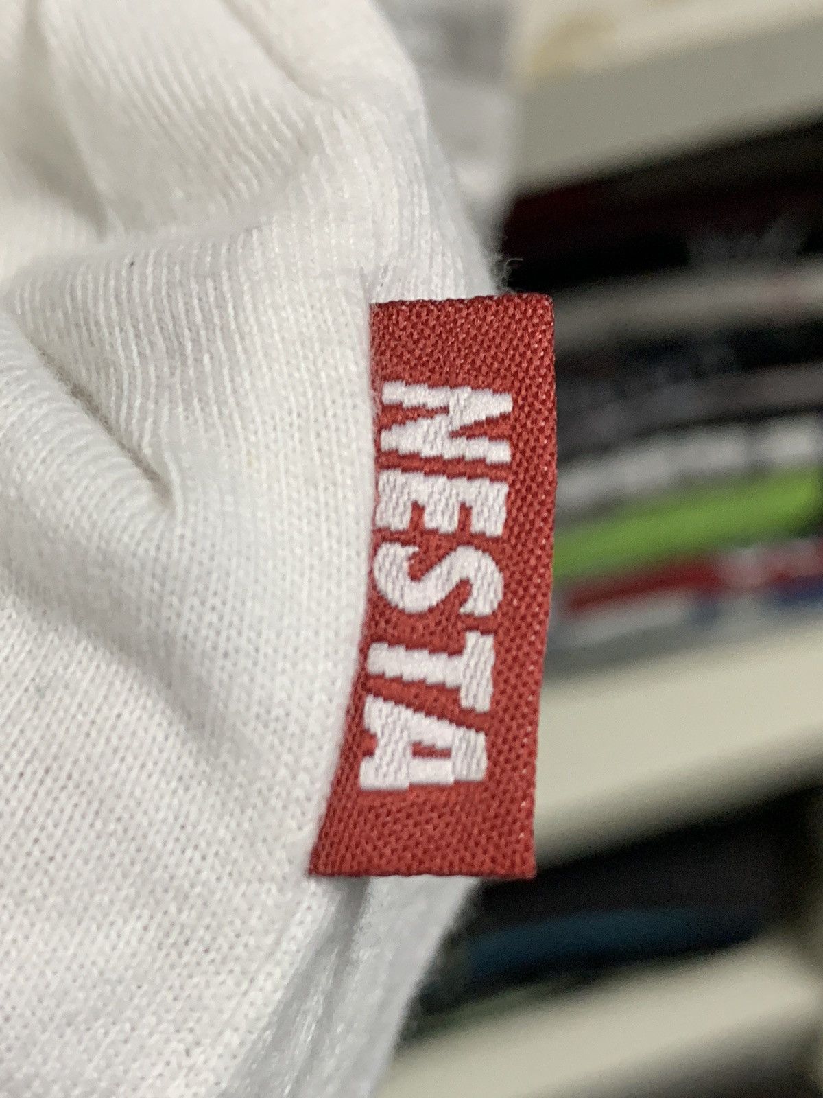 Vintage Nesta big logo white shirt Size US L / EU 52-54 / 3 - 16 Thumbnail