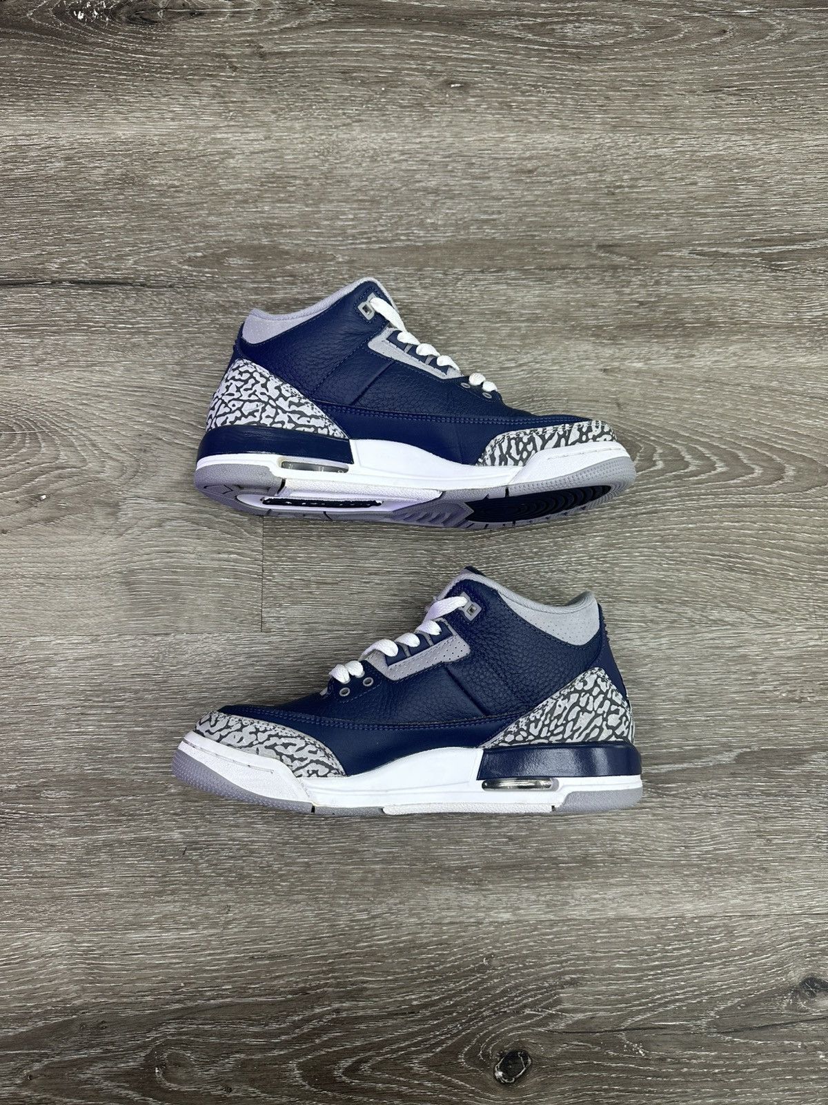 Jordan Brand Air Jordan 3 “Georgetown” (2021) **PRE-OWNED** Size US 6.5 / EU 39-40 - 2 Thumbnail