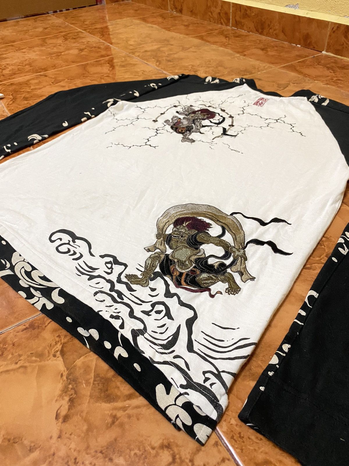 Japanese Brand Vintage karakuri tamashi god fighting iconic Size US S / EU 44-46 / 1 - 5 Thumbnail
