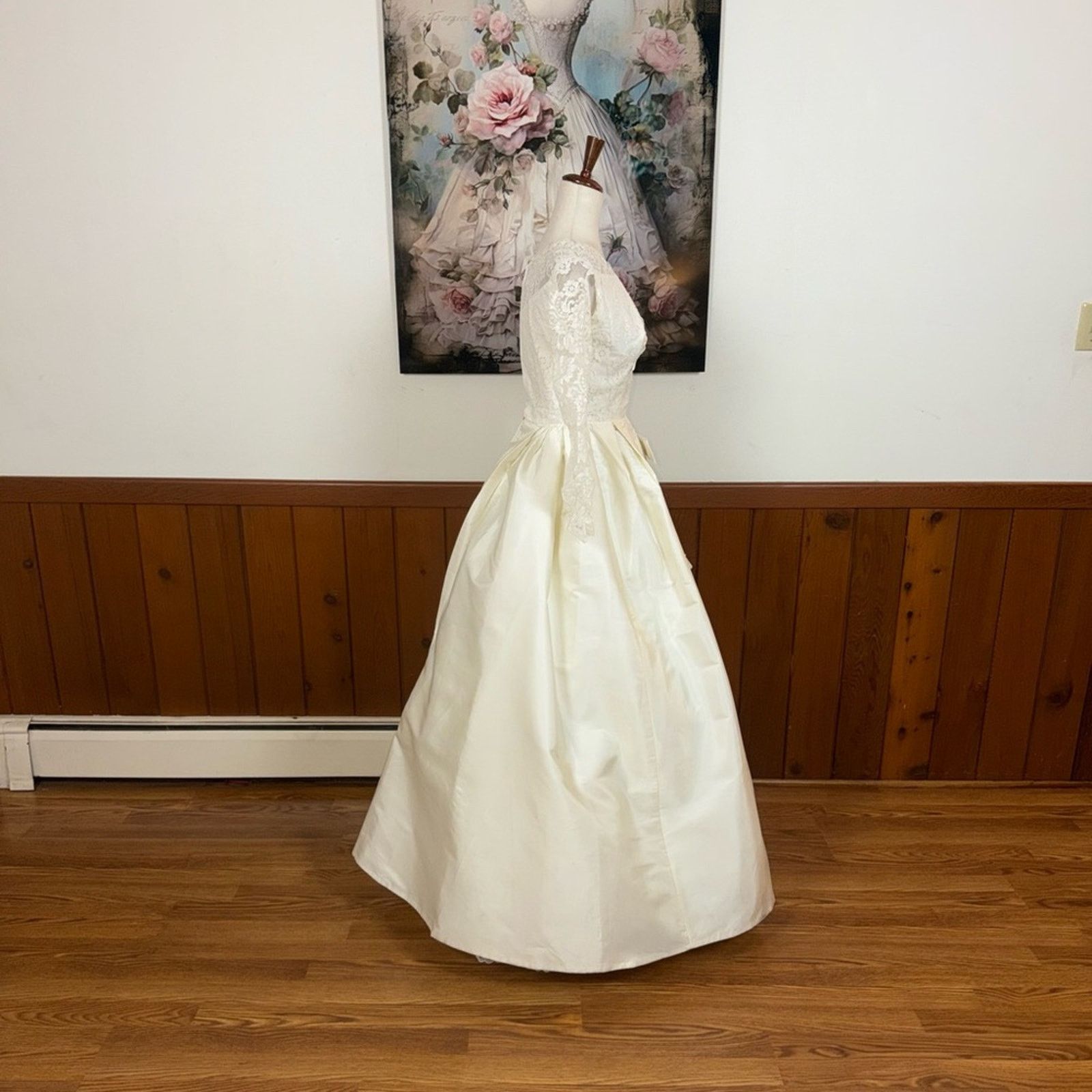 Vintage Stunning Vintage 1950s Wedding Gown & Crown Veil Size M / US 6-8 / IT 42-44 - 7 Thumbnail