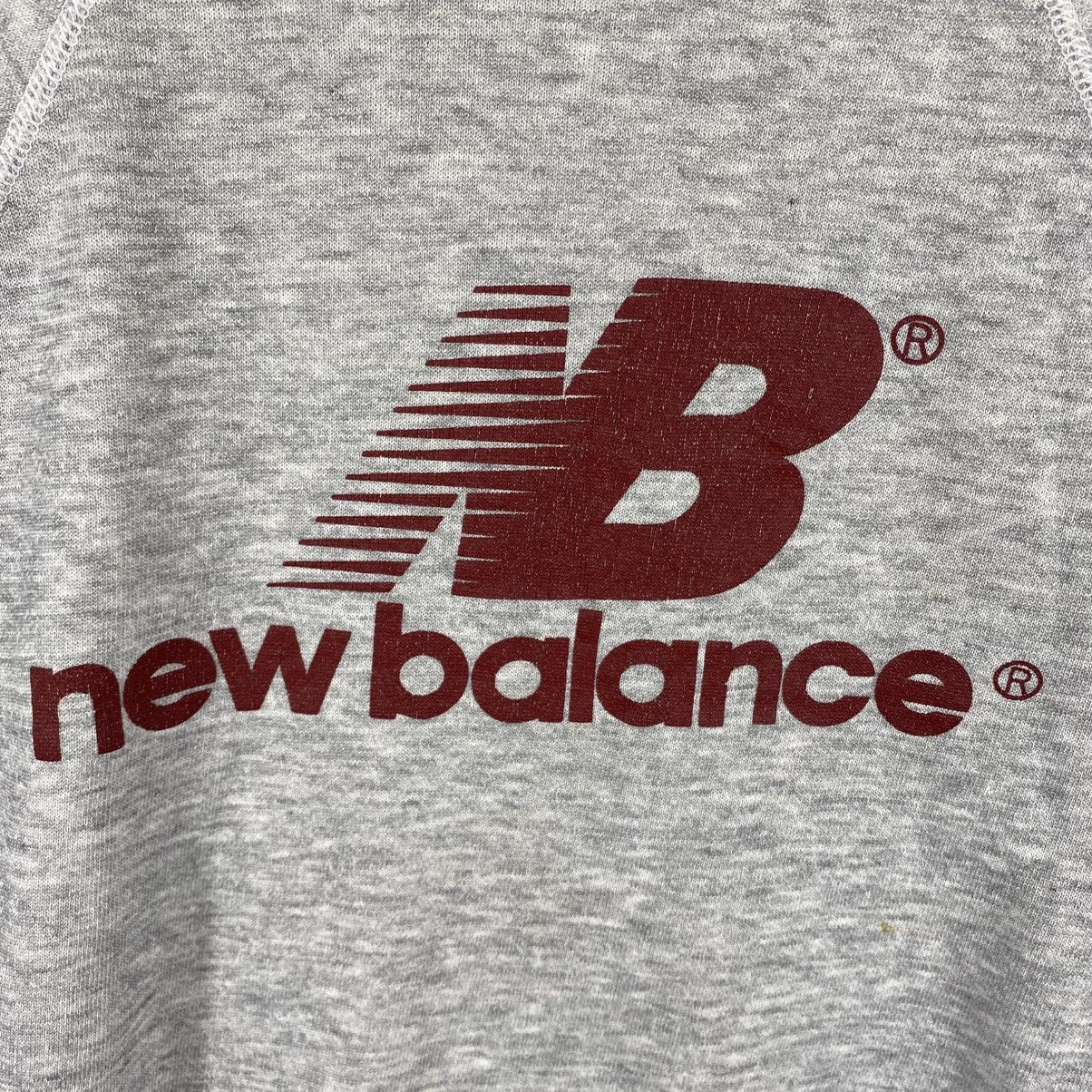 New Balance Distressed Vintage 80's NEW BALANCE Logo Crewneck Sweatshirt Size US L / EU 52-54 / 3 - 2 Thumbnail