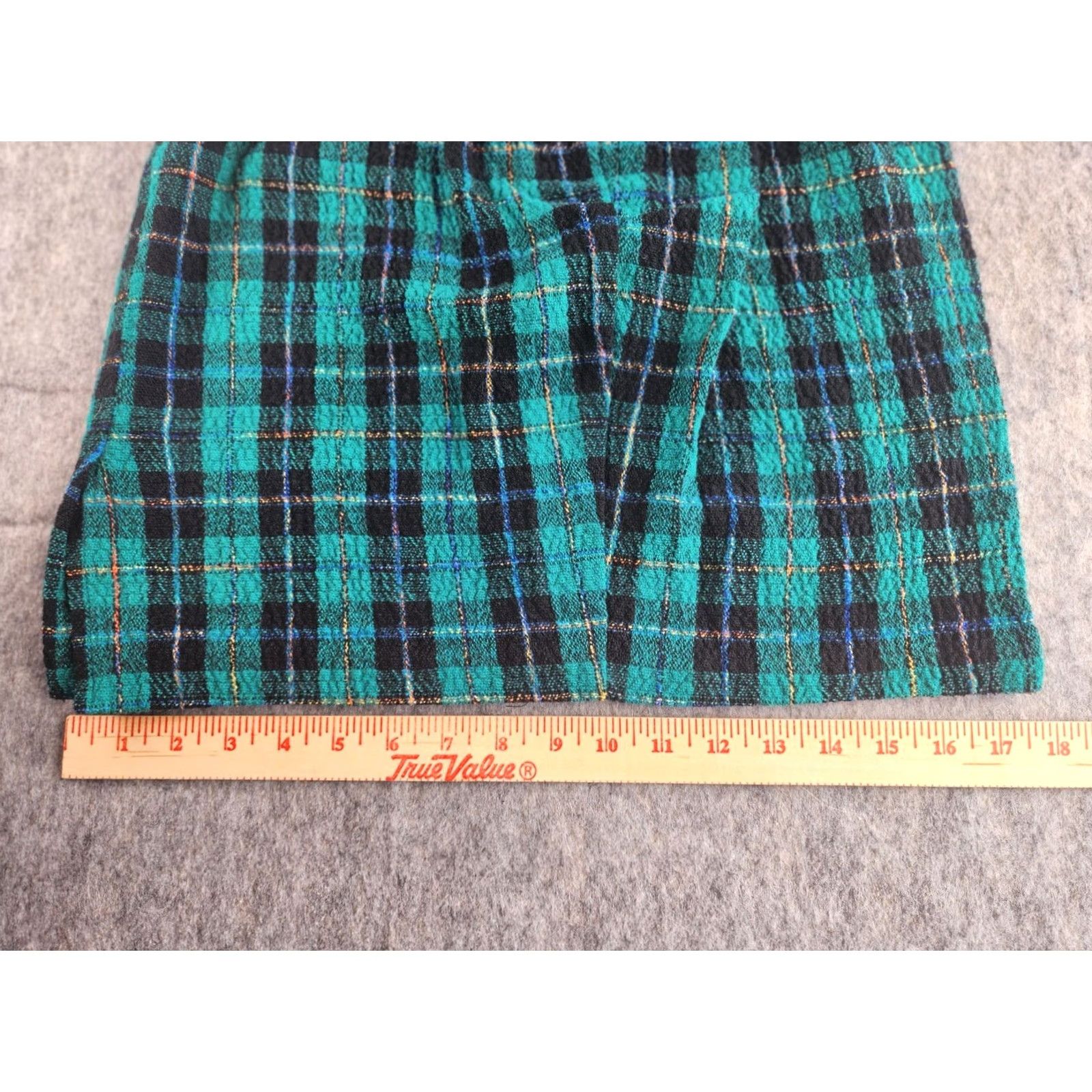 Vintage VINTAGE 1980s Green Plaid Skirt Made In USA Stretch M Regular Polyester Womens Size 32" / US 10 / IT 46 - 6 Thumbnail
