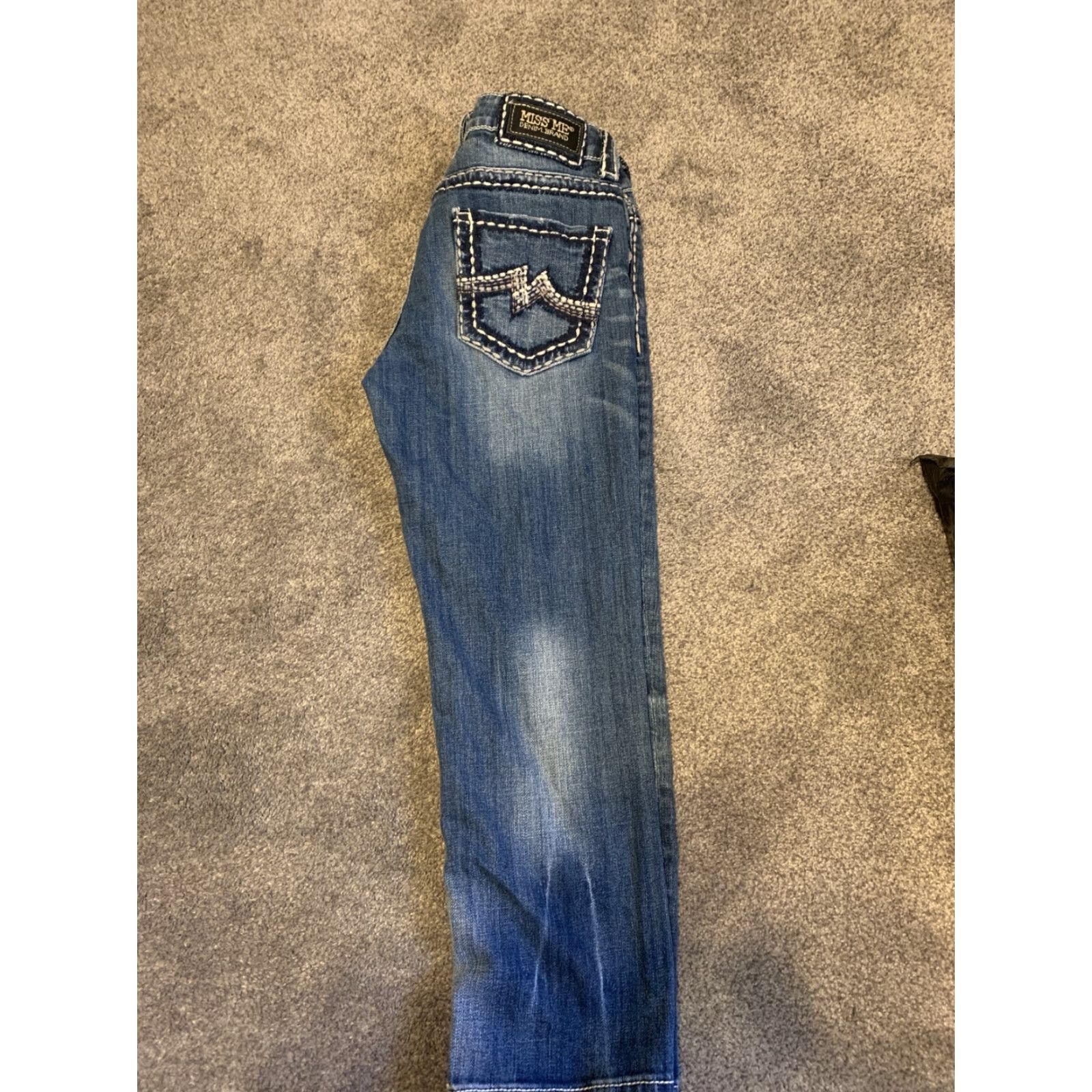Miss Me Miss Me Jeans Size 26 Boyfriend Capri Denim 5-Pocket Womens Distressed Blue Capris Slim Inseam 23in Regular Size Type Regular Size 26" / US 2 / IT 38 - 5 Thumbnail