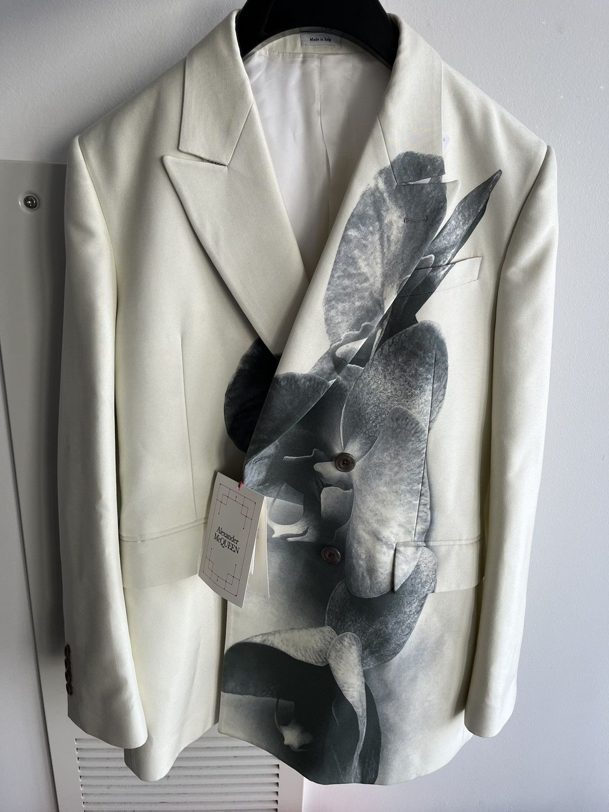 Alexander McQueen $4,200 Super Runway Alexander McQueen Blazer Brand New Size 52R - 11 Thumbnail