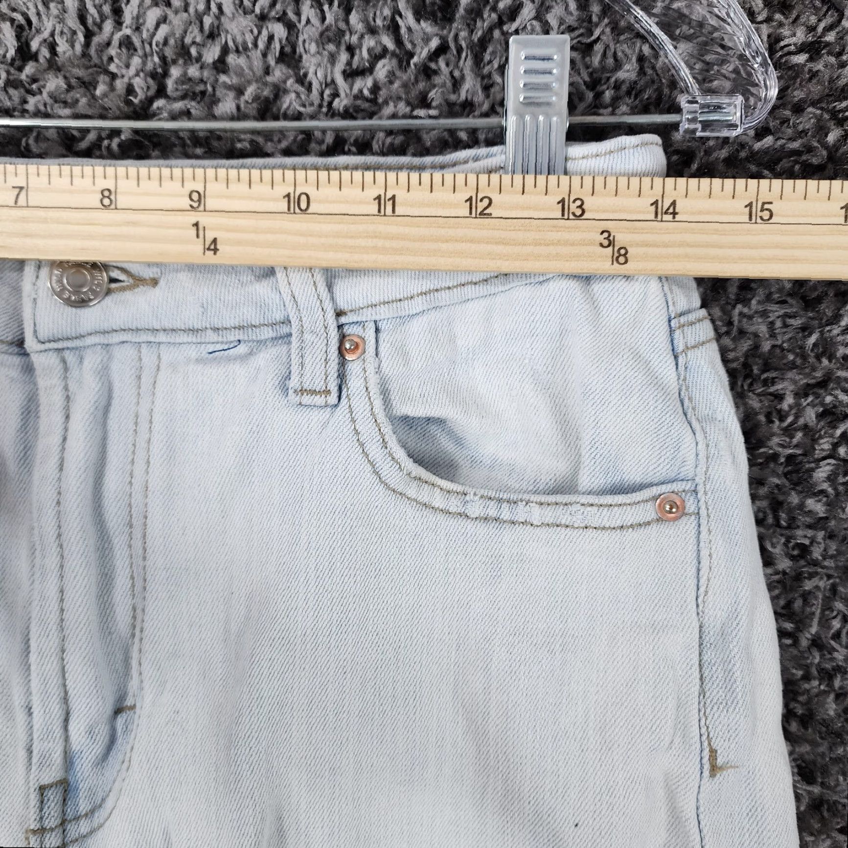 Vintage Wild Fable Jeans Light Wash Distressed High Rise Mom Size 6 Blue Womens Size 28" / US 6 / IT 42 - 5 Thumbnail